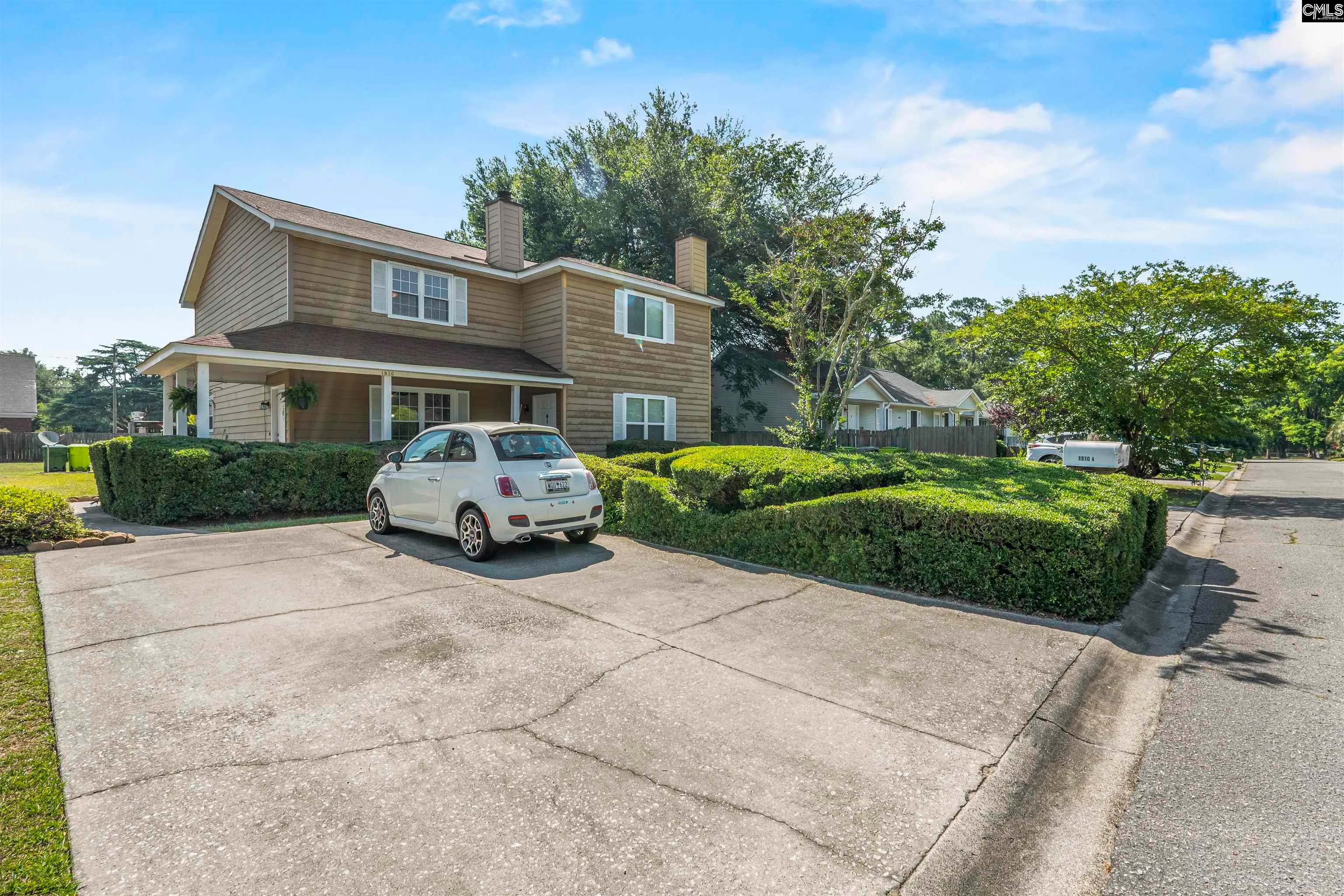 1910 Greenoaks Drive Unit A