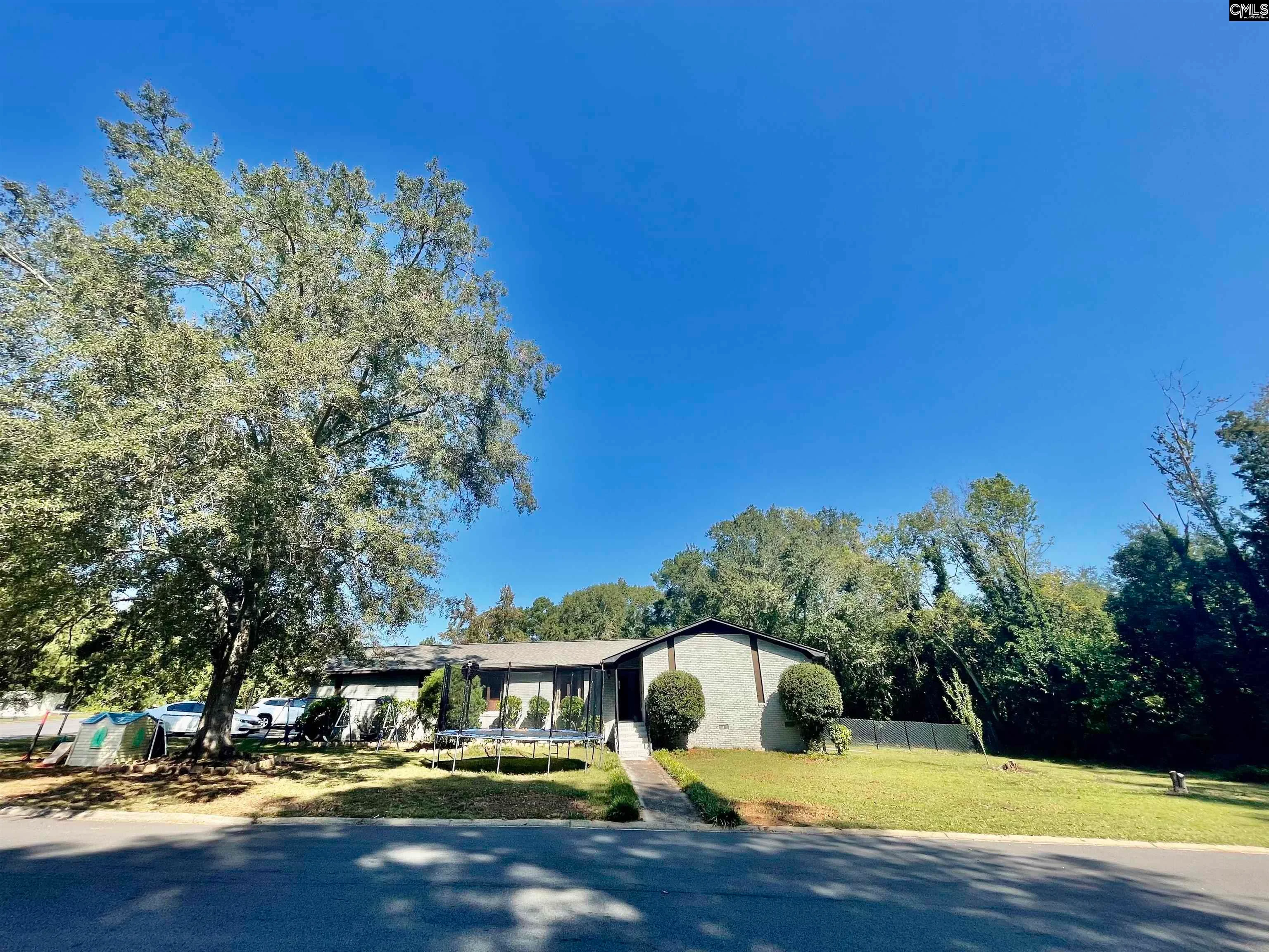 115 Woodwinds West Drive Dr
