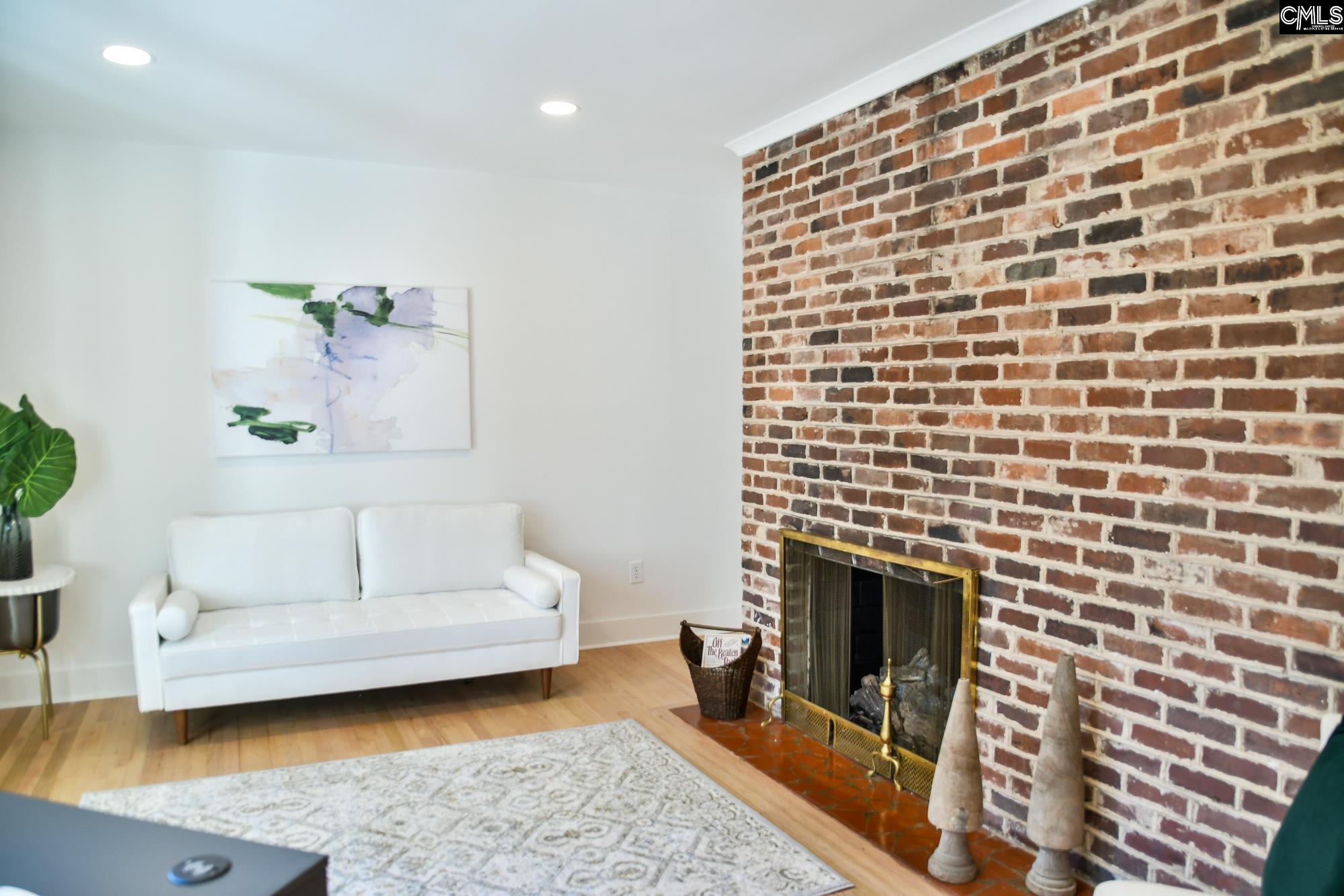 323 Springwood Road
