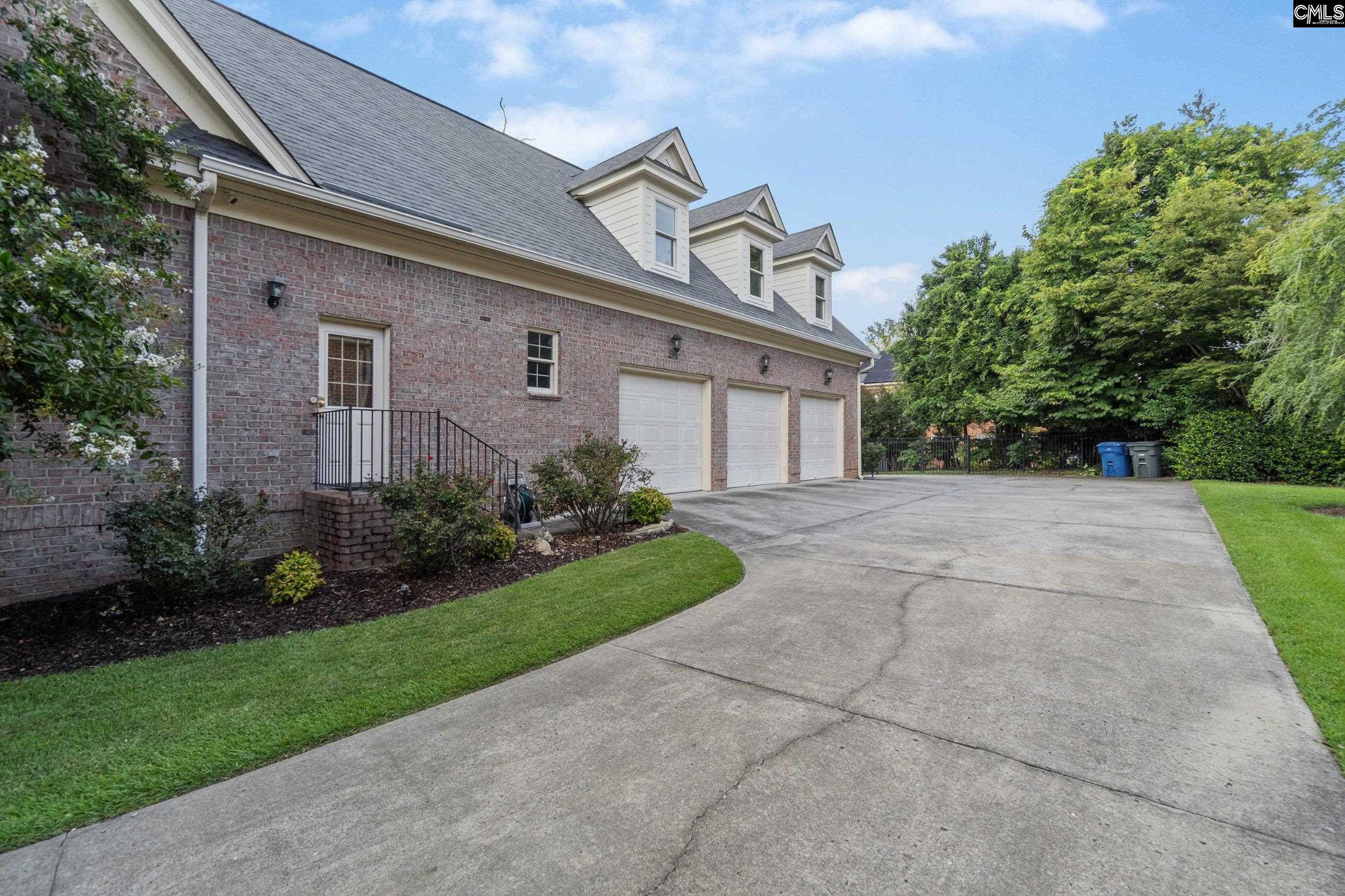 Columbia, South Carolina 29204, United States, 5 Bedrooms Bedrooms, ,6 BathroomsBathrooms,Residential,Active,193759