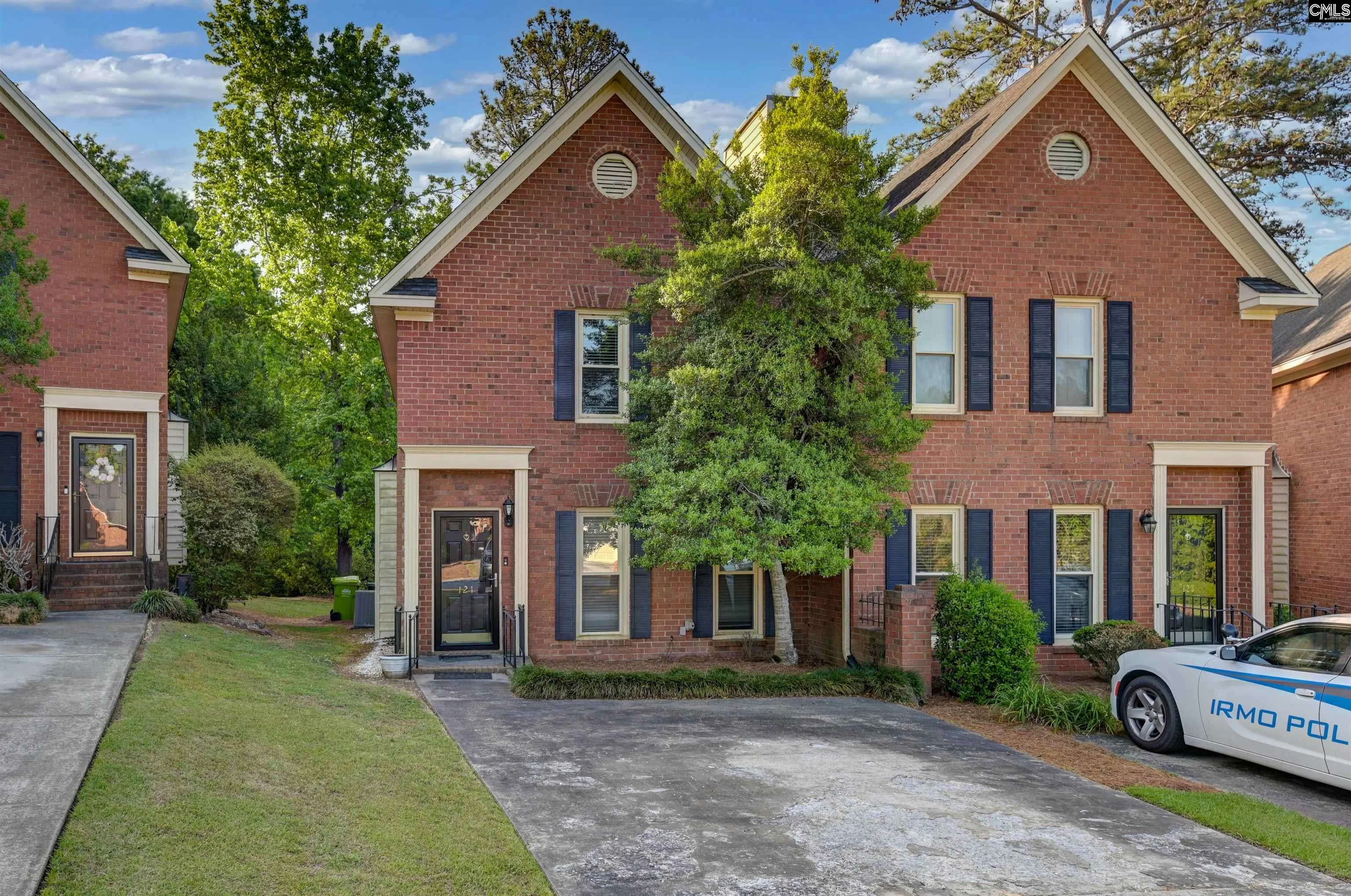 121 Wandering Brook Road