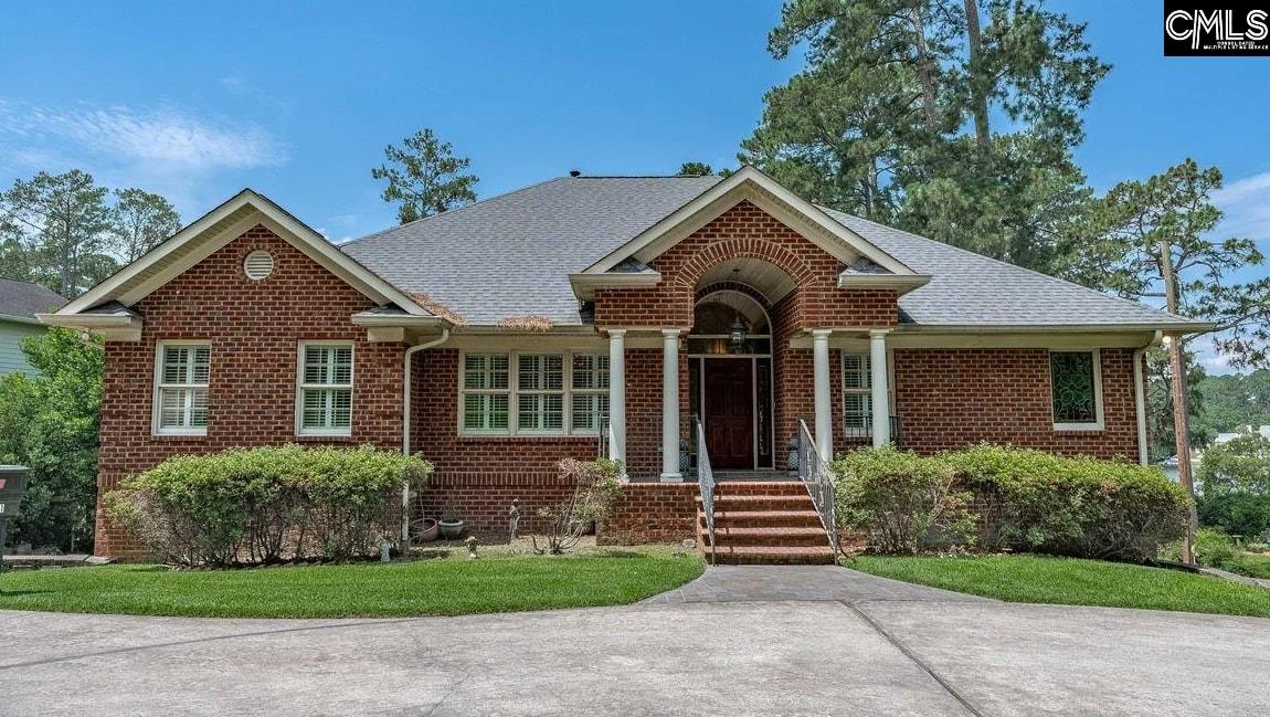 5921 Lakeshore Drive
