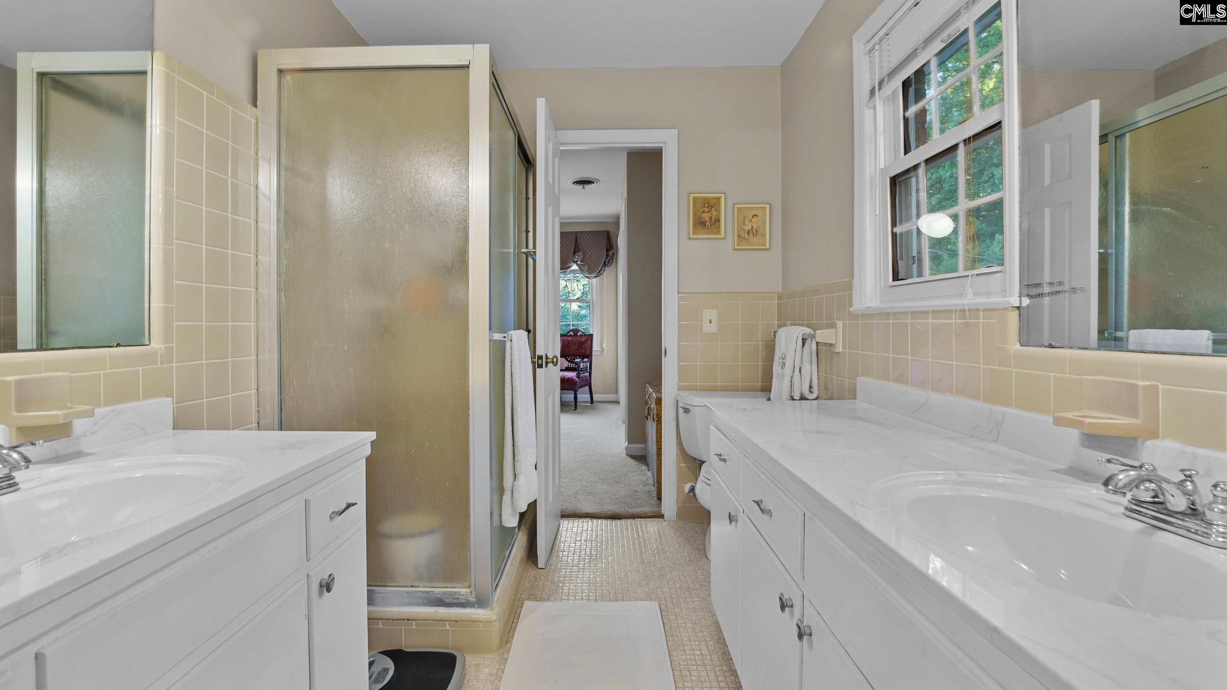 Columbia, South Carolina 29204, United States, 5 Bedrooms Bedrooms, ,3 BathroomsBathrooms,Residential,Pending,45027