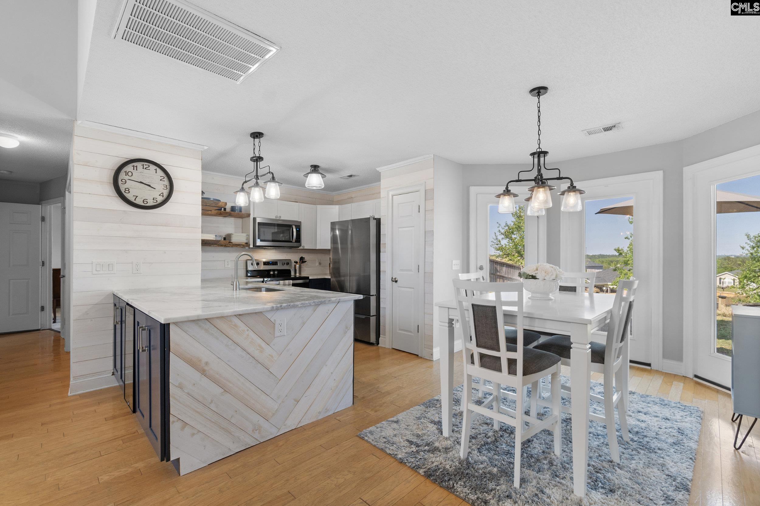 West Columbia, South Carolina 29170, United States, 4 Bedrooms Bedrooms, ,3 BathroomsBathrooms,Residential,Pending,111429