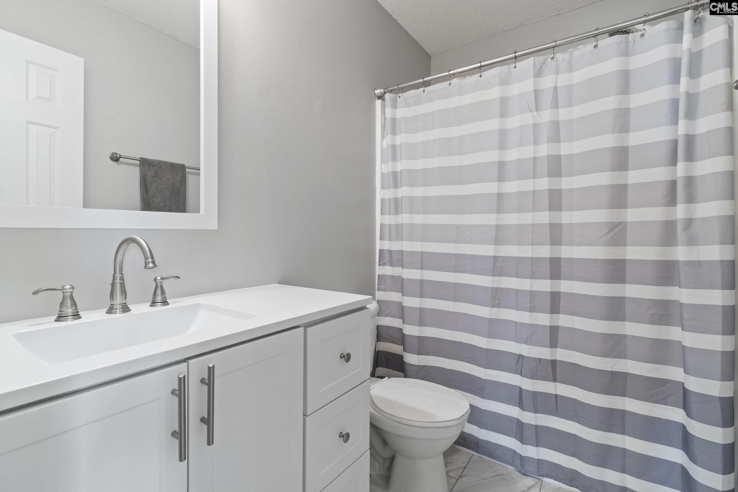 West Columbia, South Carolina 29170, United States, 4 Bedrooms Bedrooms, ,3 BathroomsBathrooms,Residential,Pending,111429