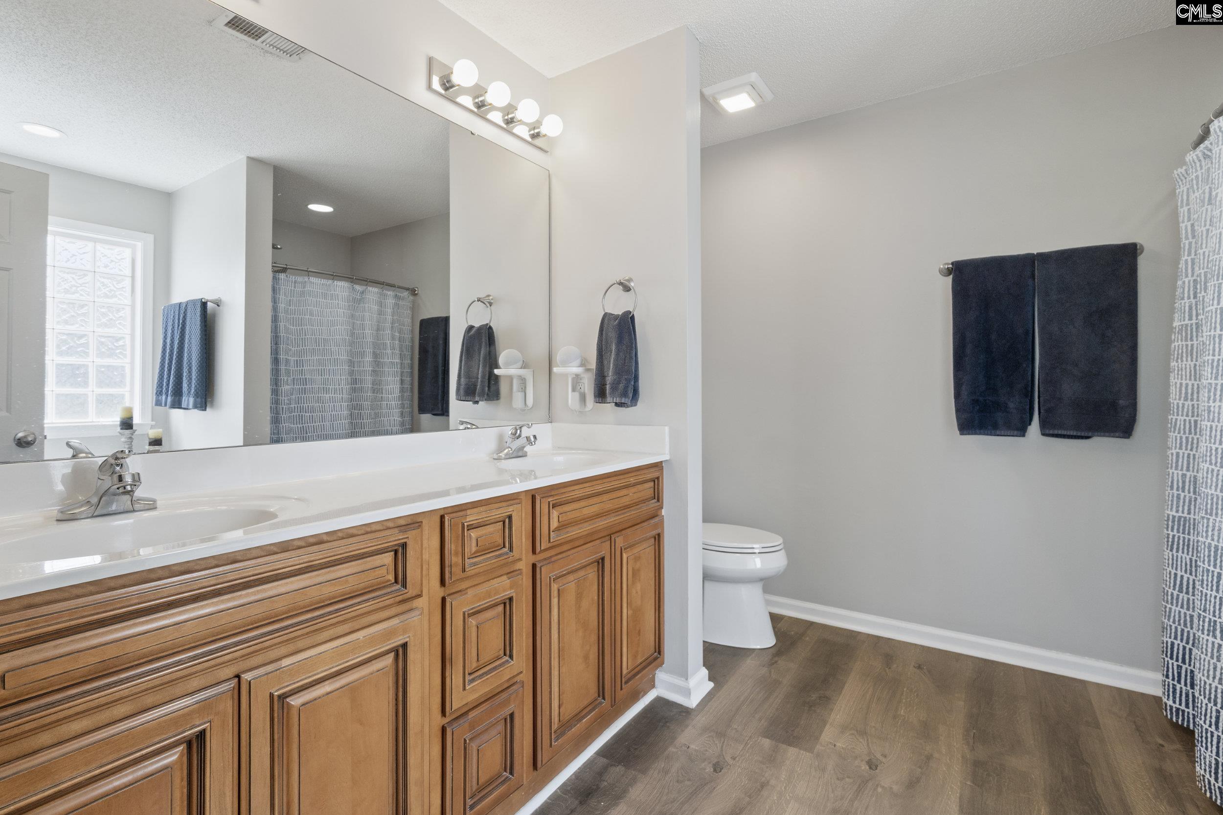 West Columbia, South Carolina 29170, United States, 4 Bedrooms Bedrooms, ,3 BathroomsBathrooms,Residential,Pending,111429