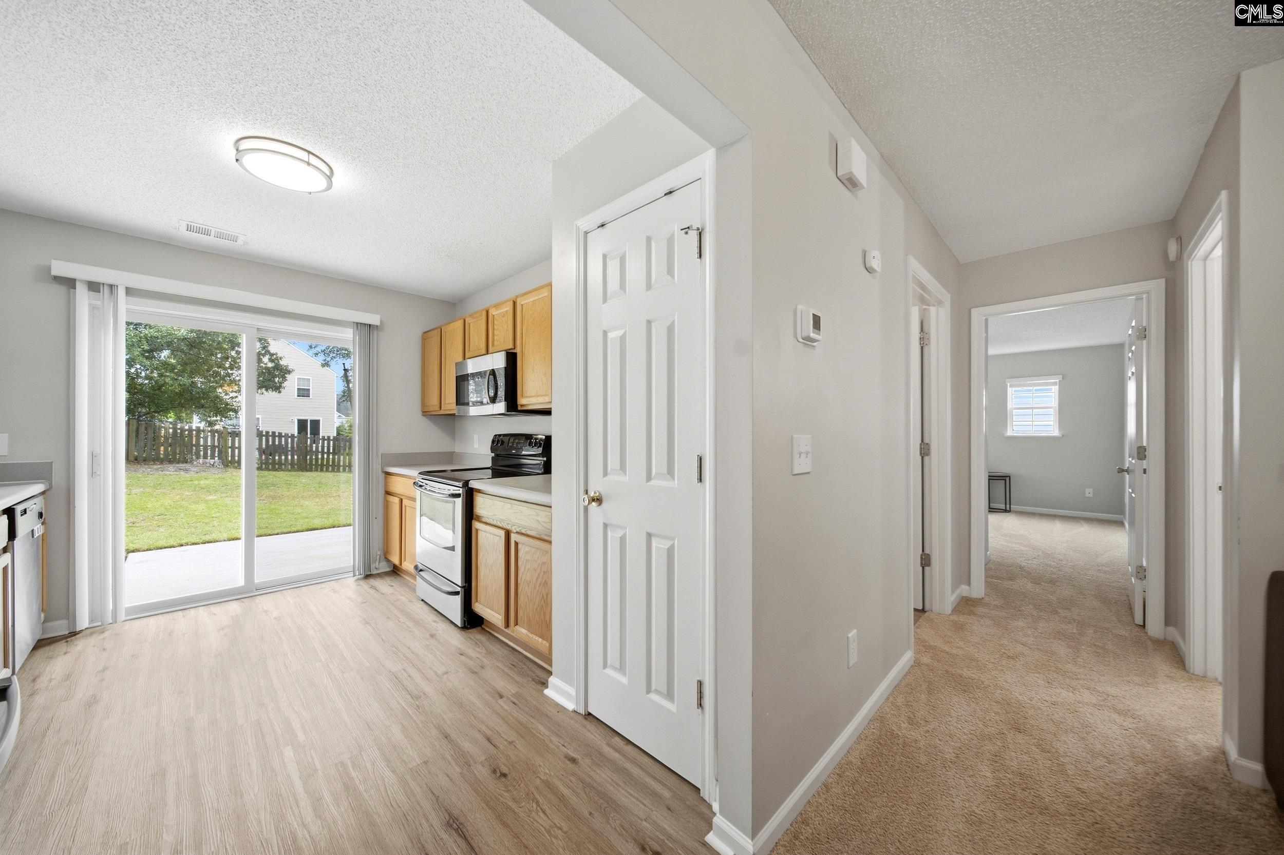 317 Denman Loop