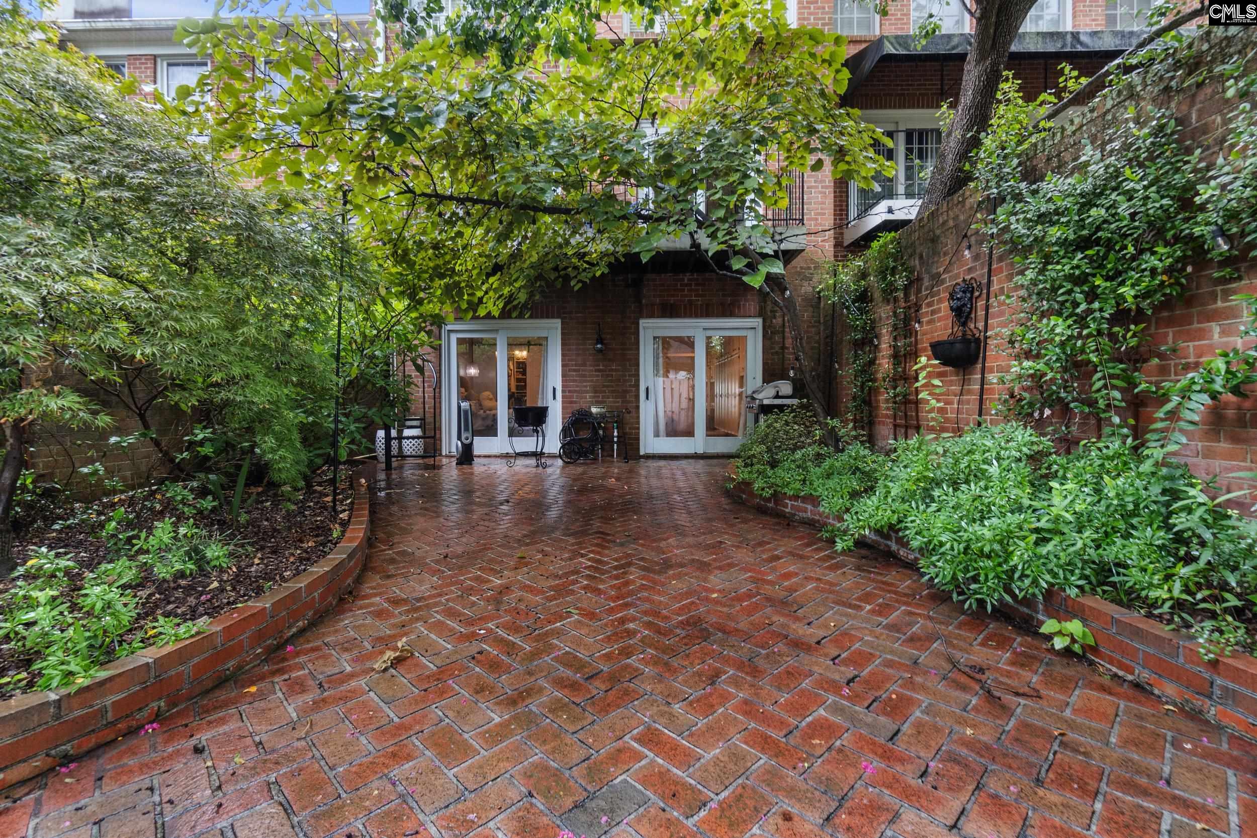 Columbia, South Carolina 29201, United States, 3 Bedrooms Bedrooms, ,4 BathroomsBathrooms,Residential,Pending,42909