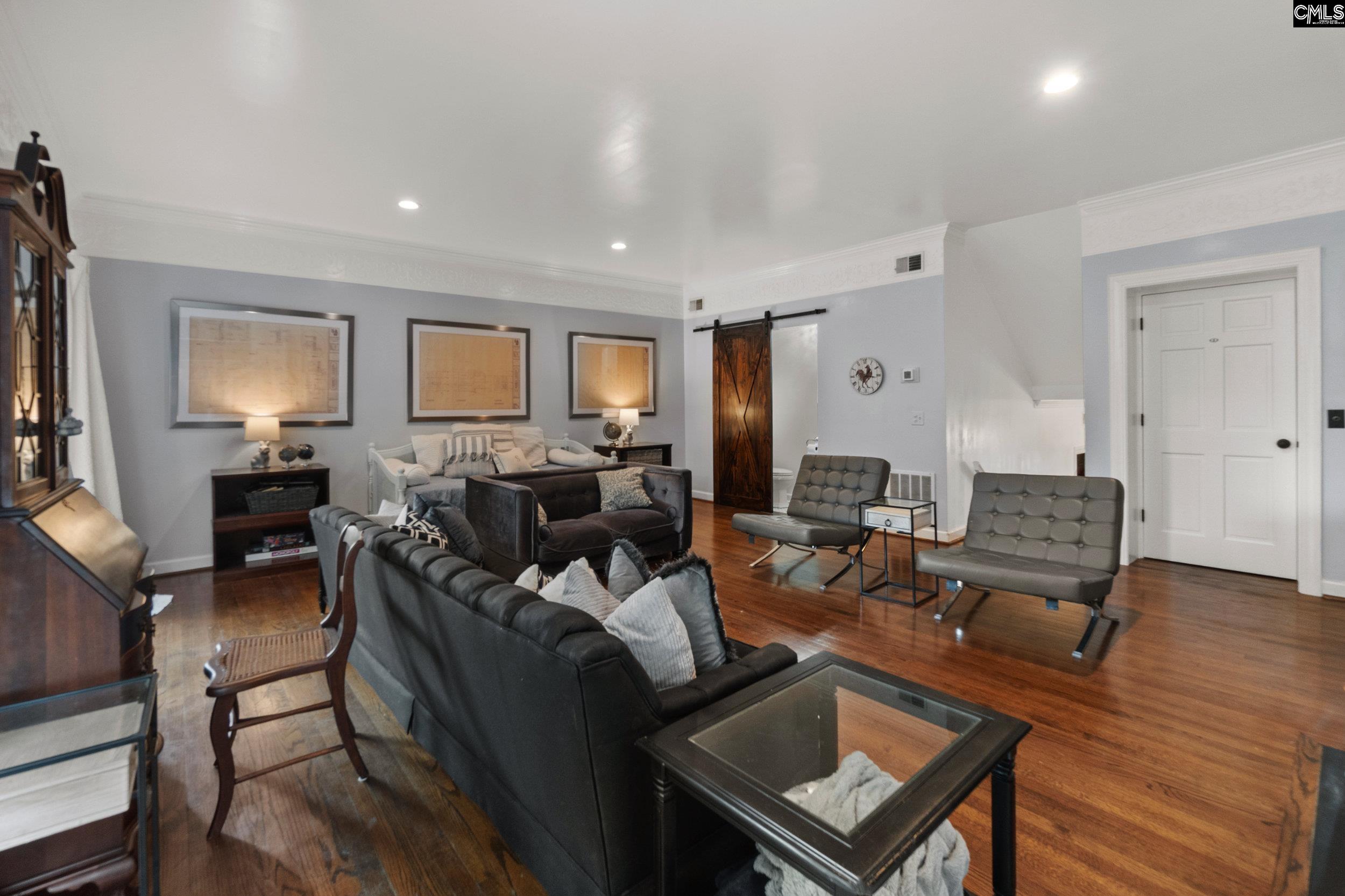 Columbia, South Carolina 29201, United States, 3 Bedrooms Bedrooms, ,4 BathroomsBathrooms,Residential,Pending,42909