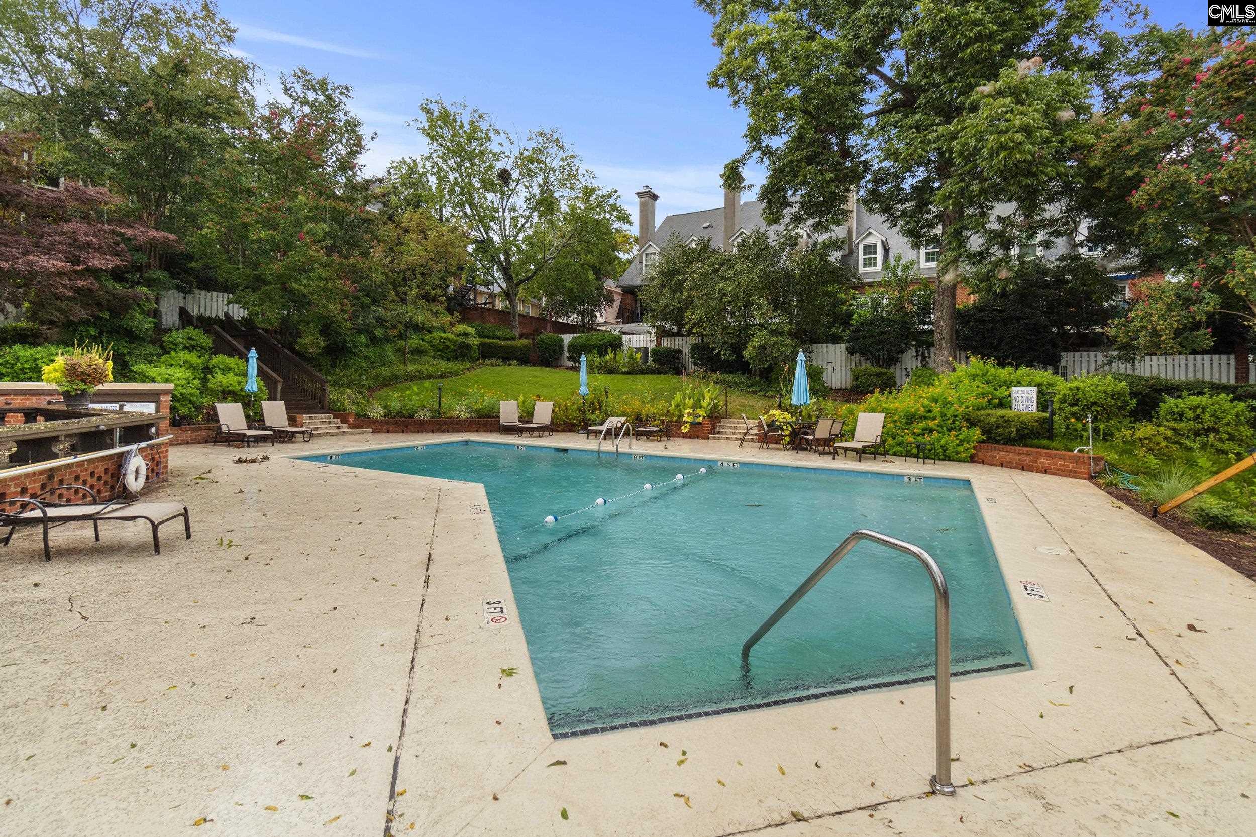 Columbia, South Carolina 29201, United States, 3 Bedrooms Bedrooms, ,4 BathroomsBathrooms,Residential,Pending,42909