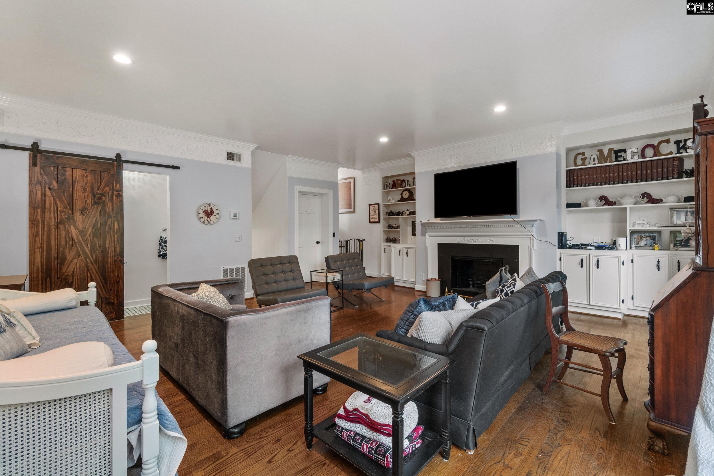 Columbia, South Carolina 29201, United States, 3 Bedrooms Bedrooms, ,4 BathroomsBathrooms,Residential,Pending,42909