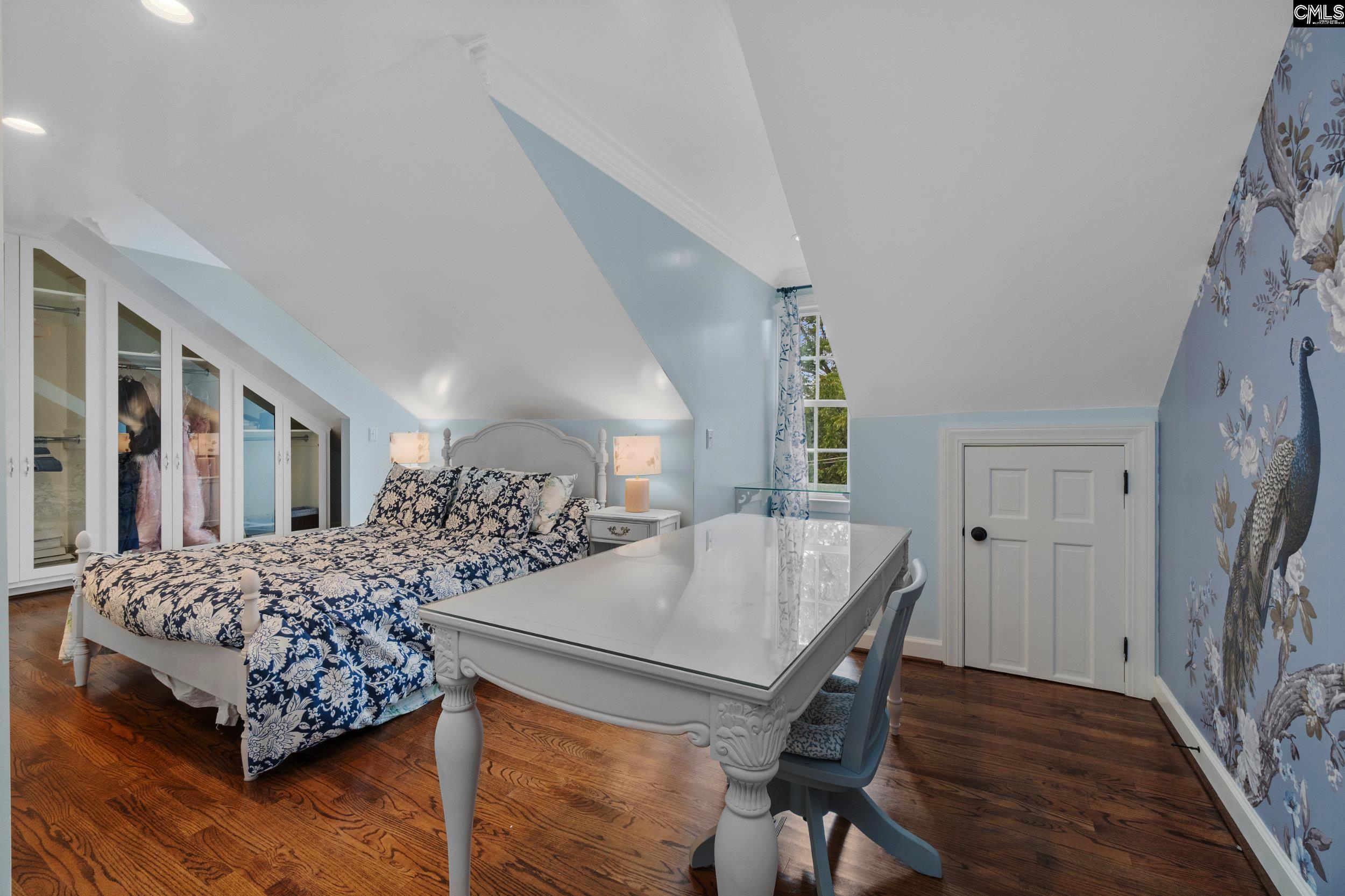 Columbia, South Carolina 29201, United States, 3 Bedrooms Bedrooms, ,4 BathroomsBathrooms,Residential,Pending,42909