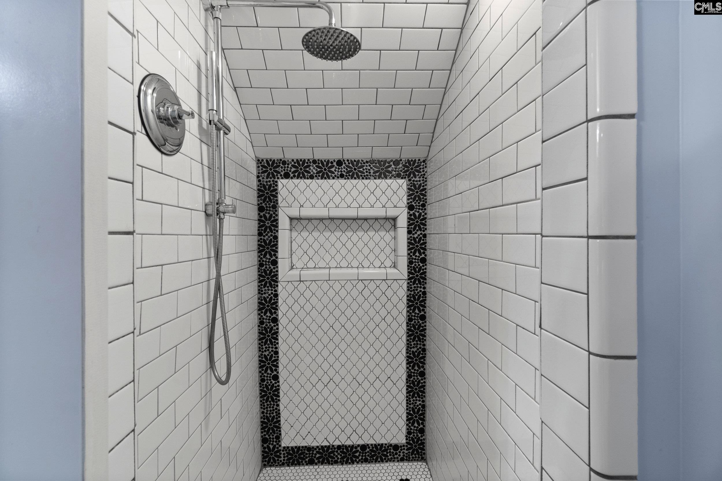 Columbia, South Carolina 29201, United States, 3 Bedrooms Bedrooms, ,4 BathroomsBathrooms,Residential,Pending,42909