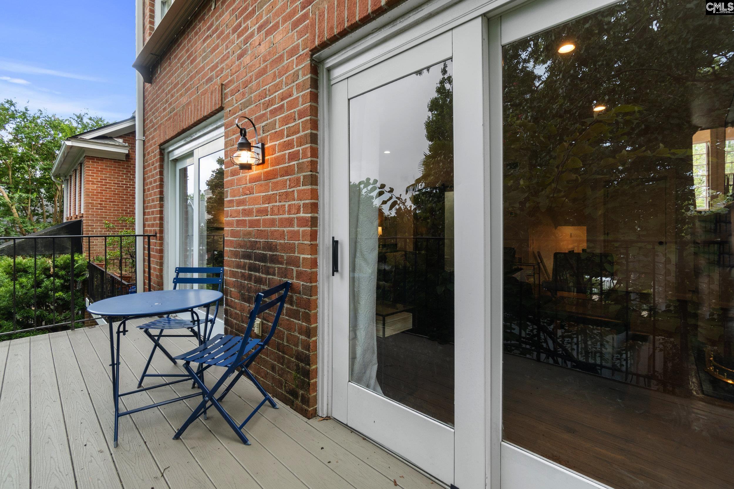 Columbia, South Carolina 29201, United States, 3 Bedrooms Bedrooms, ,4 BathroomsBathrooms,Residential,Pending,42909