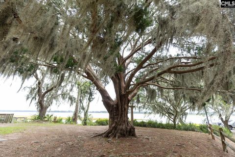 A home in Beaufort