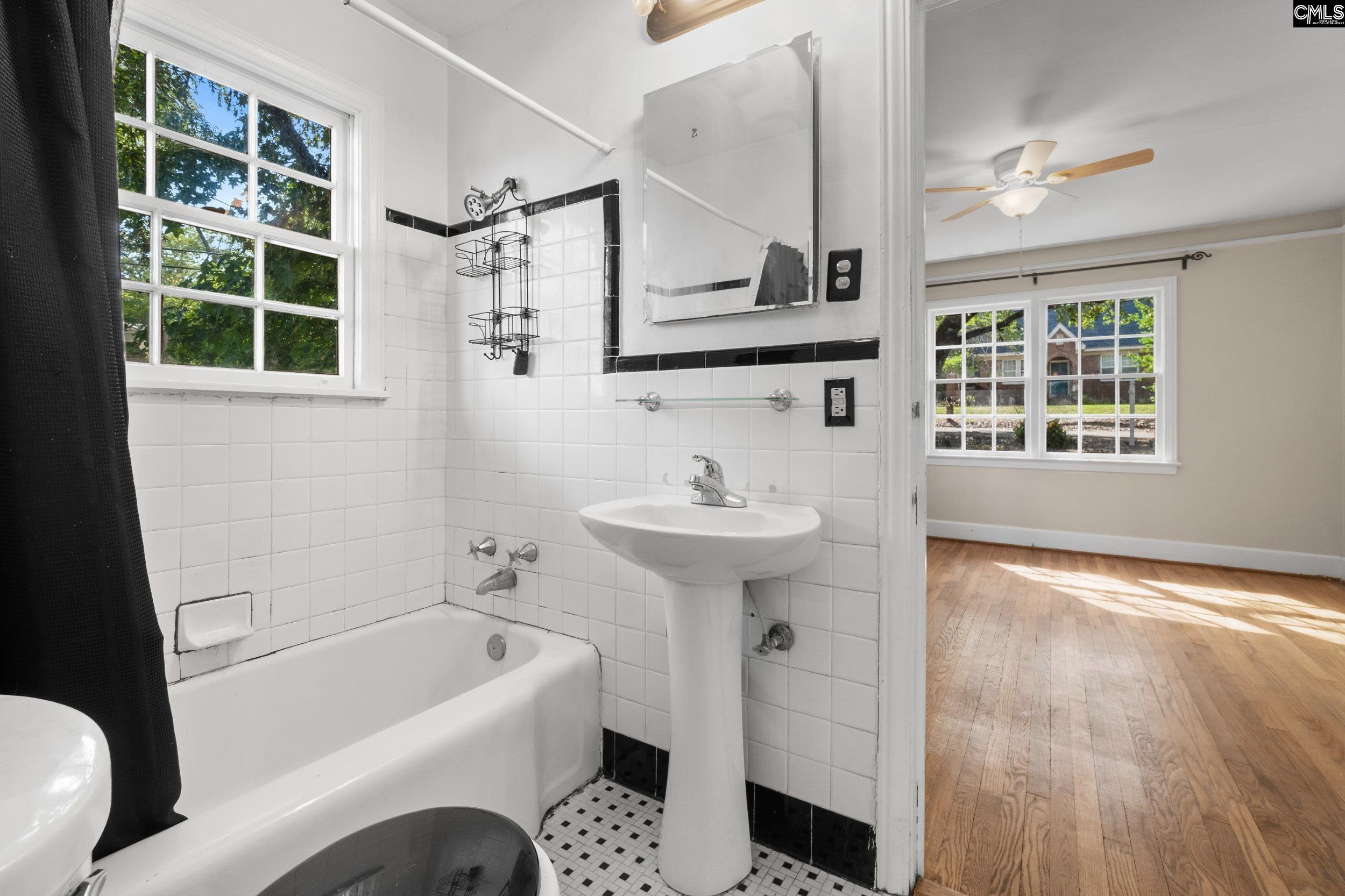 Columbia, South Carolina 29209, United States, 3 Bedrooms Bedrooms, ,1 BathroomBathrooms,Residential,Active,131498