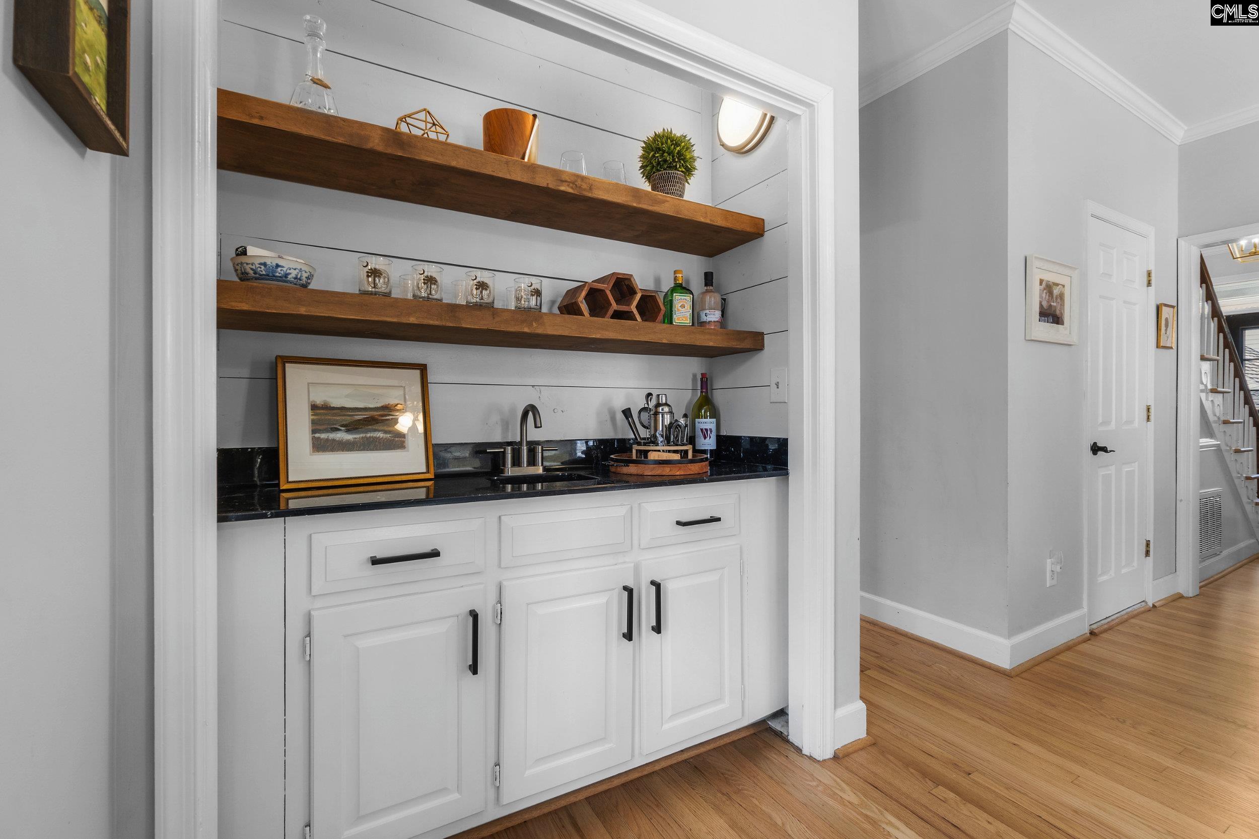 Columbia, South Carolina 29209, United States, 3 Bedrooms Bedrooms, ,3 BathroomsBathrooms,Residential,Pending,93300