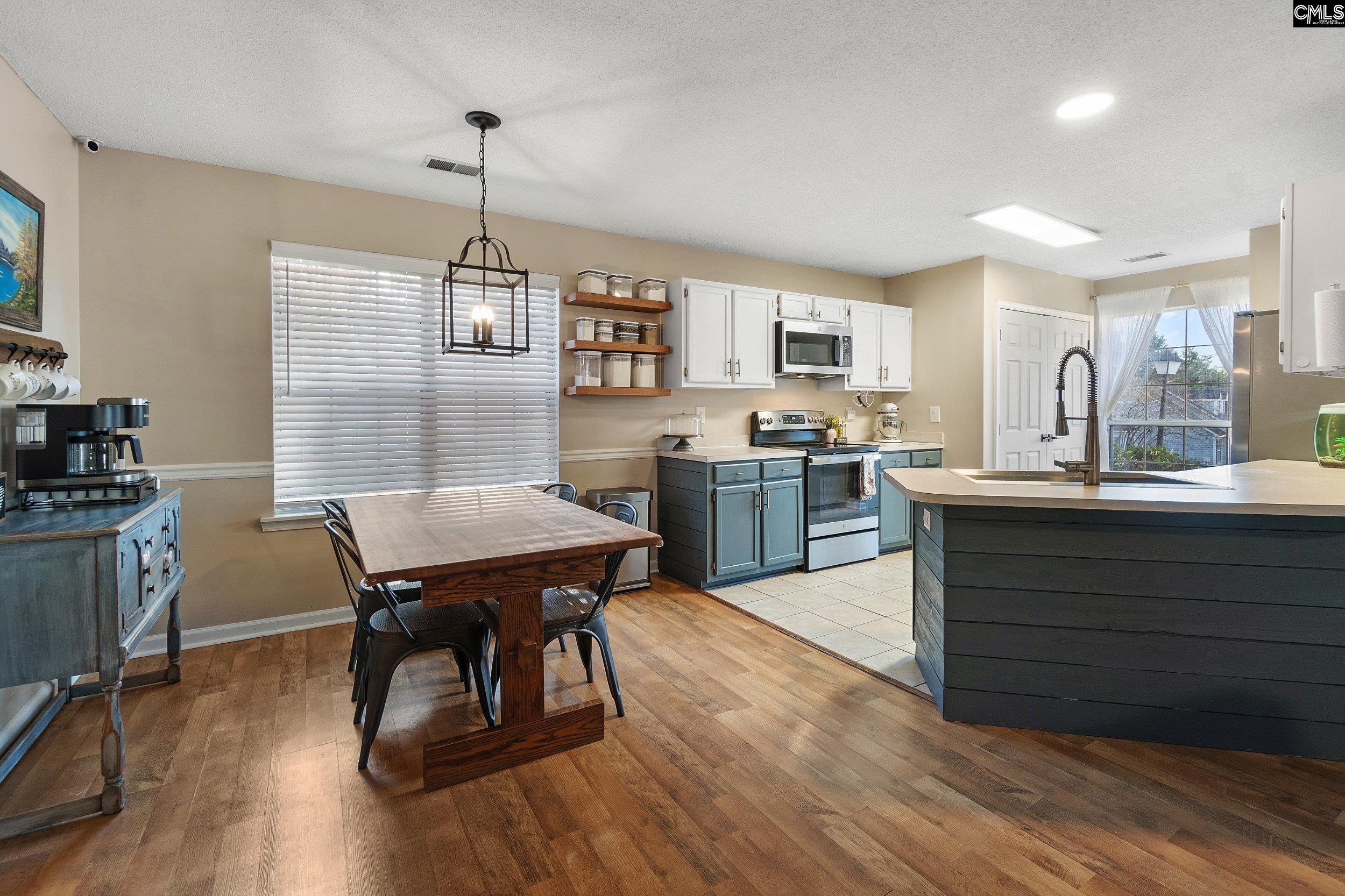 Lexington, South Carolina 29073, United States, 3 Bedrooms Bedrooms, ,2 BathroomsBathrooms,Residential,Pending,33135