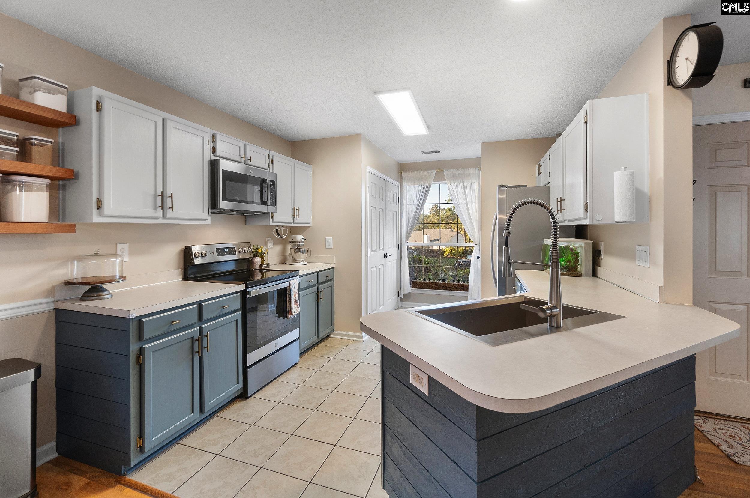 Lexington, South Carolina 29073, United States, 3 Bedrooms Bedrooms, ,2 BathroomsBathrooms,Residential,Pending,33135