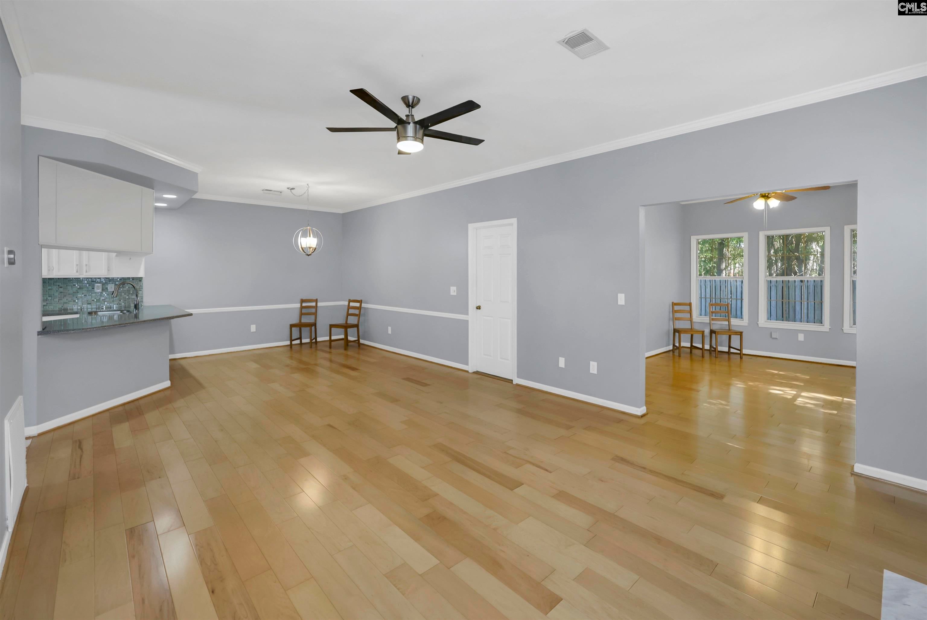 122 Fredricksburg Way