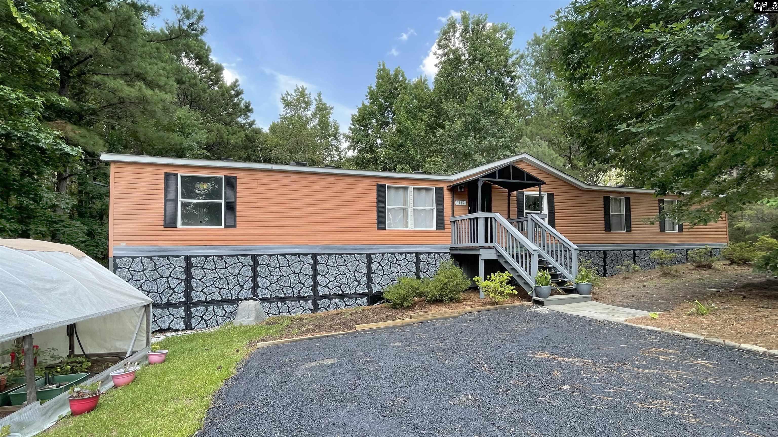 Photo 1 of 32 — 1117 NE Miles Road, Blythewood, SC 29016