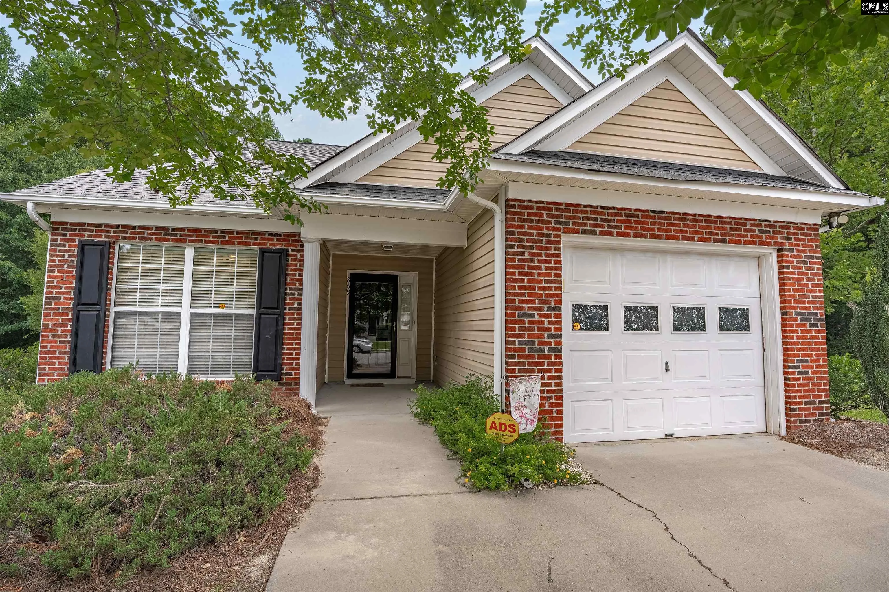 869 Sandmyrtle Circle