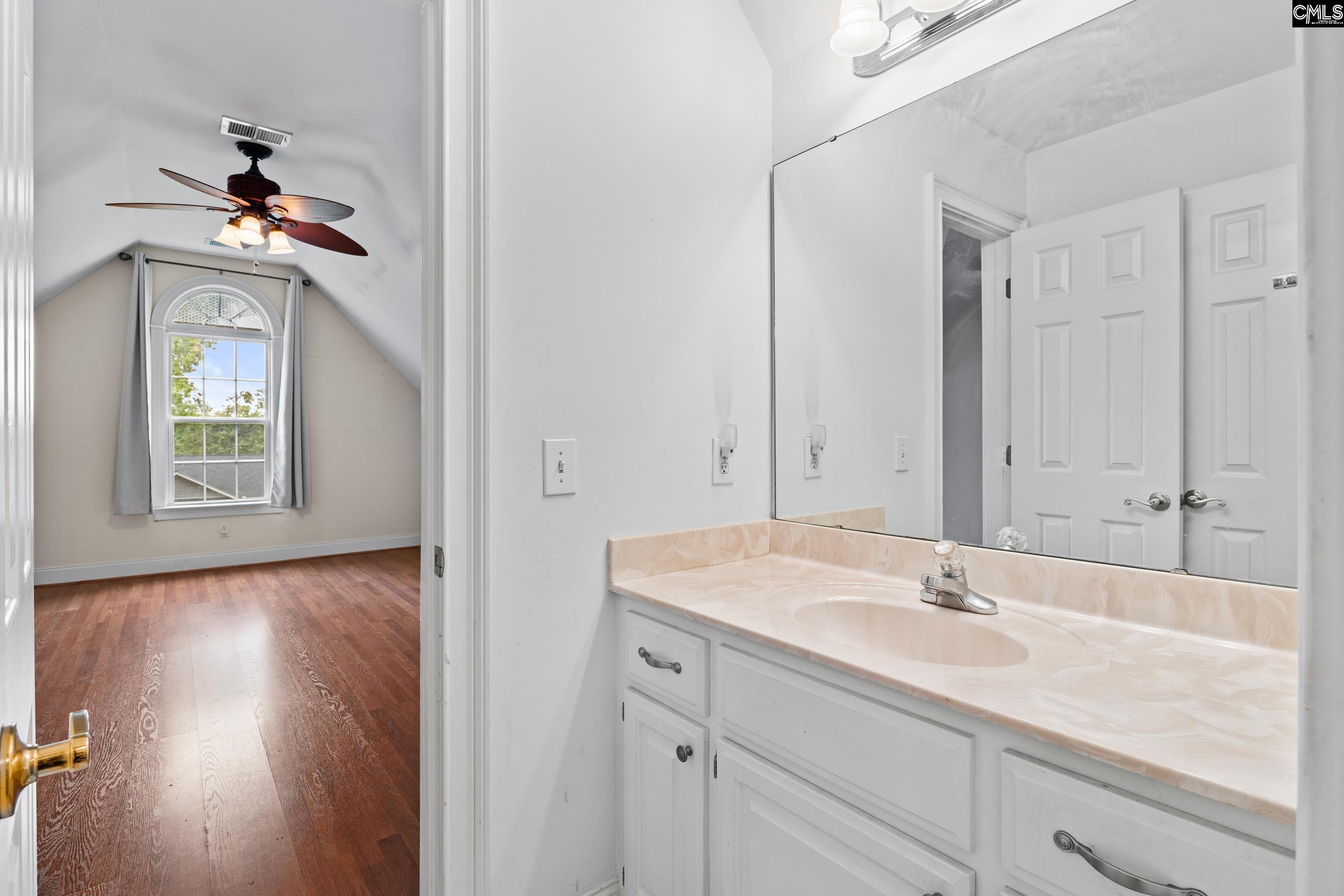 Columbia, South Carolina 29209, United States, 3 Bedrooms Bedrooms, ,3 BathroomsBathrooms,Residential,Pending,248081