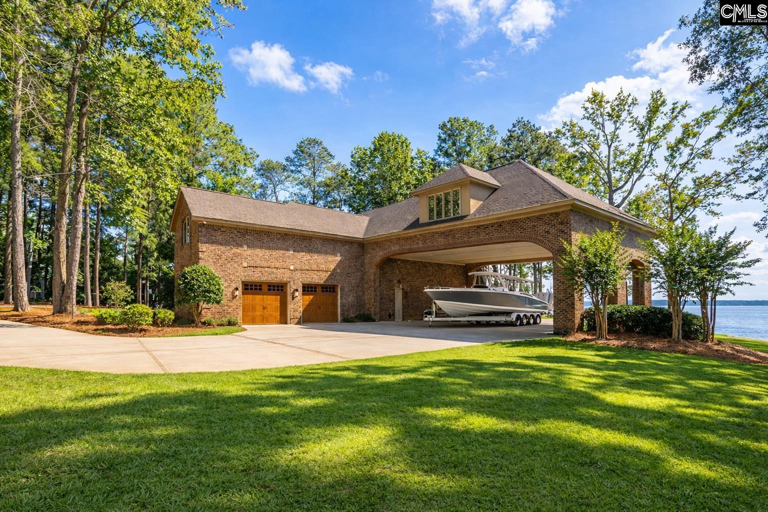 Chapin, South Carolina, 29036, United States, 5 Bedrooms Bedrooms, ,6 BathroomsBathrooms,Residential,Active,2032888