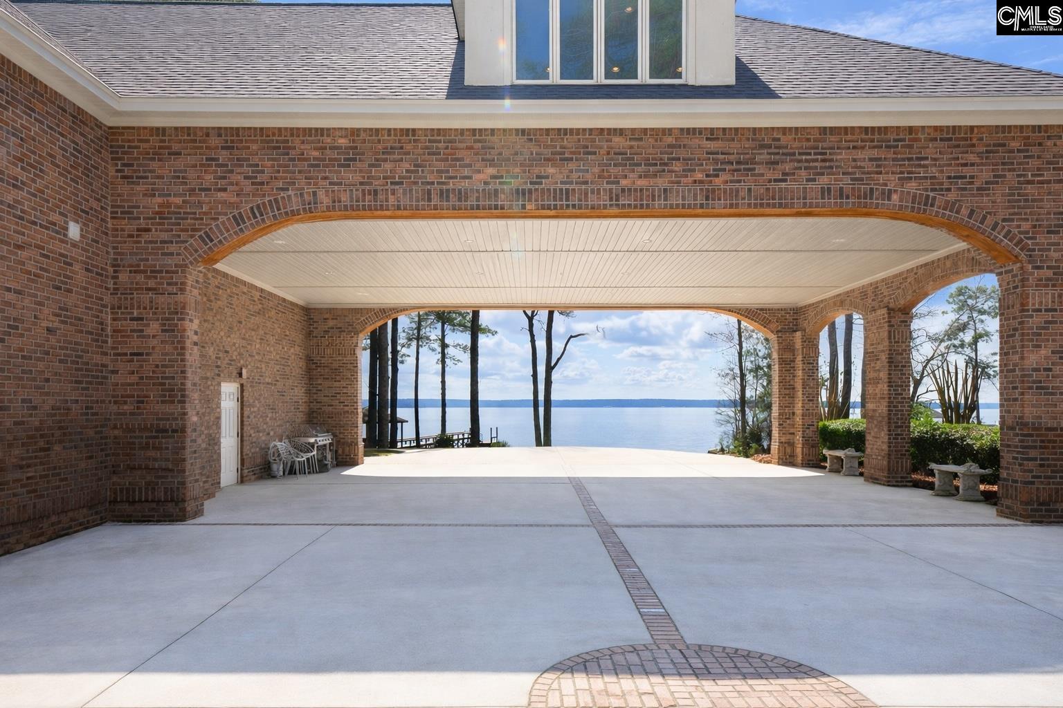 Chapin, South Carolina, 29036, United States, 5 Bedrooms Bedrooms, ,6 BathroomsBathrooms,Residential,Active,2032888