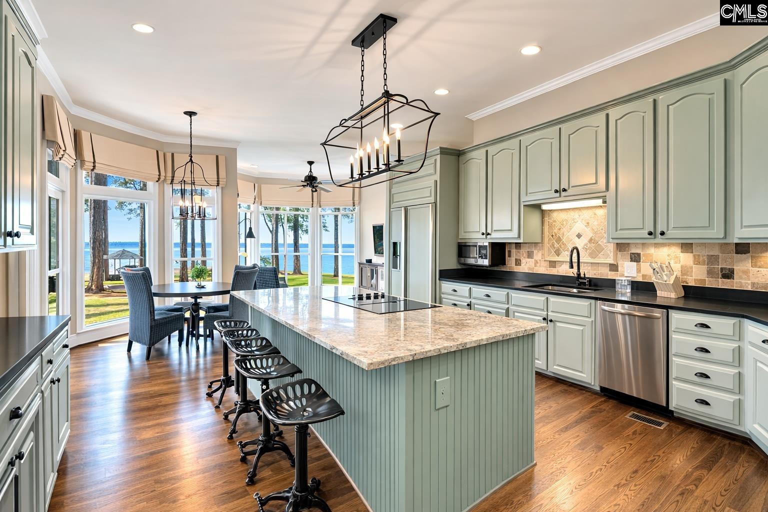 Chapin, South Carolina, 29036, United States, 5 Bedrooms Bedrooms, ,6 BathroomsBathrooms,Residential,Active,2032888