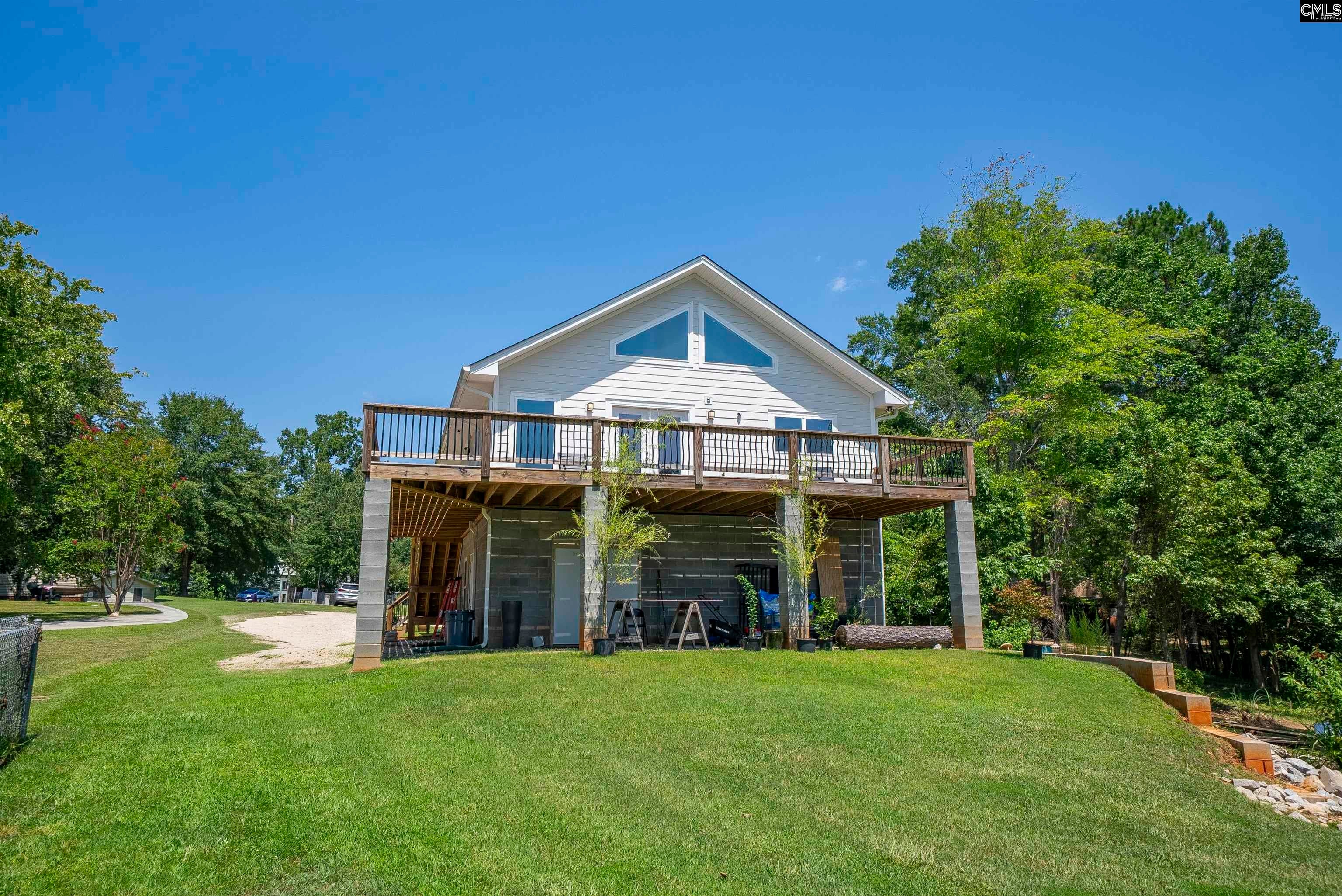 205 Lakewood Drive
