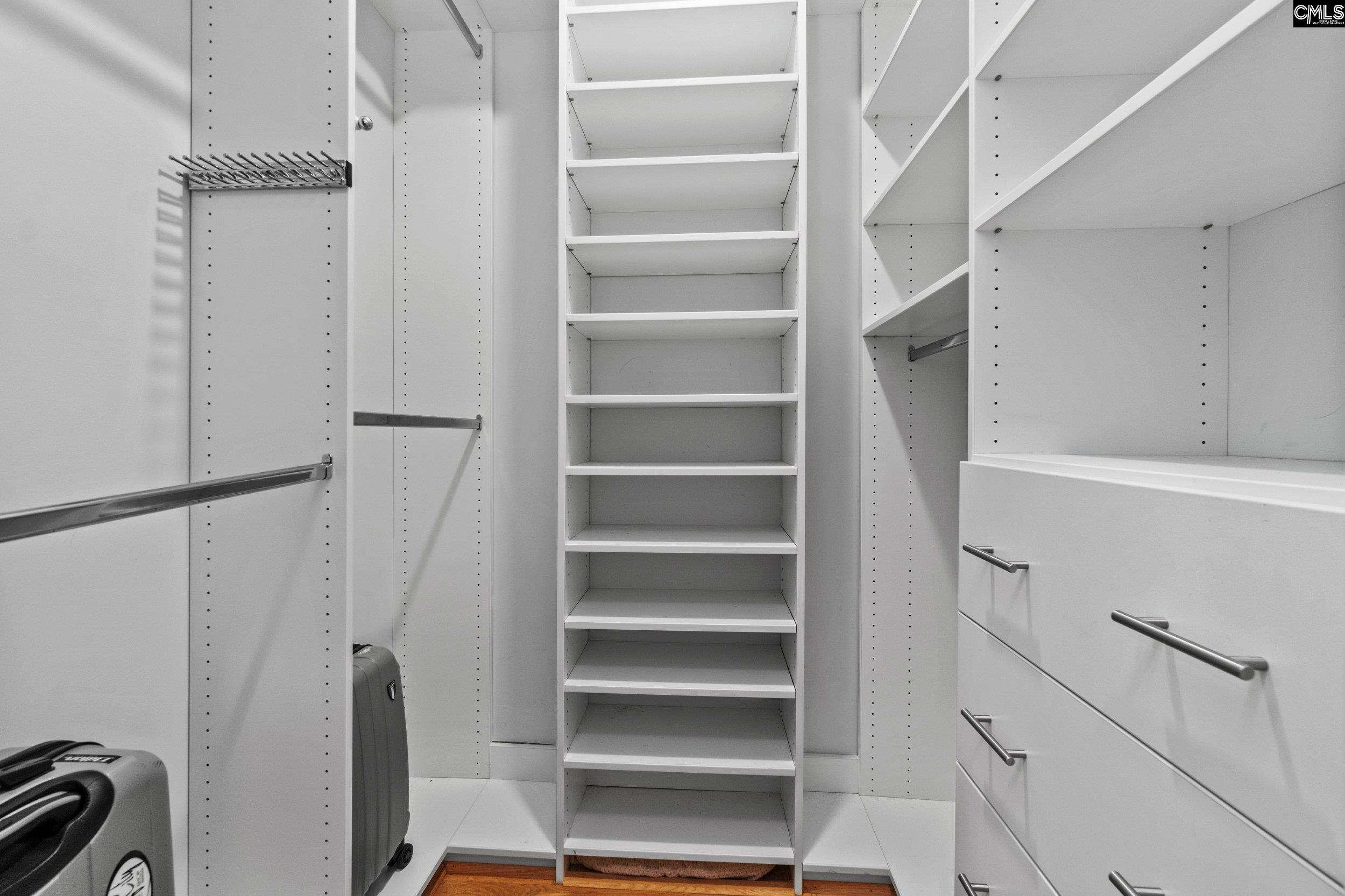 Columbia, South Carolina 29209, United States, 4 Bedrooms Bedrooms, ,4 BathroomsBathrooms,Residential,Active,49912