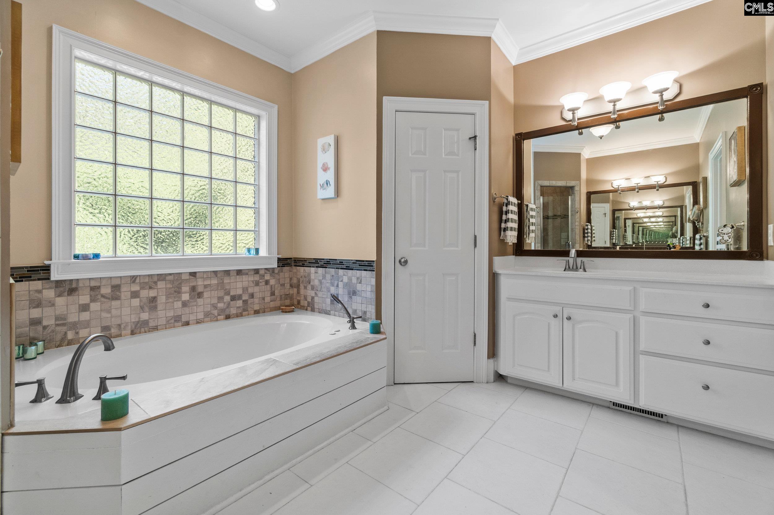 Columbia, South Carolina 29209, United States, 4 Bedrooms Bedrooms, ,4 BathroomsBathrooms,Residential,Active,49912