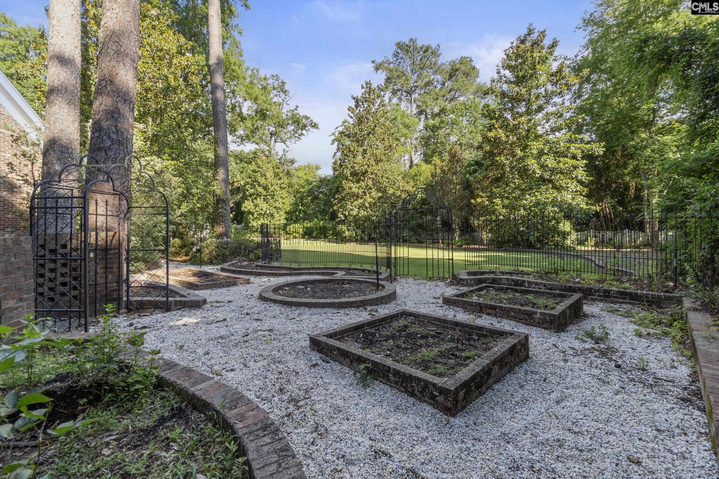 Camden, South Carolina 29020, United States, 5 Bedrooms Bedrooms, ,5 BathroomsBathrooms,Residential,Active,147402