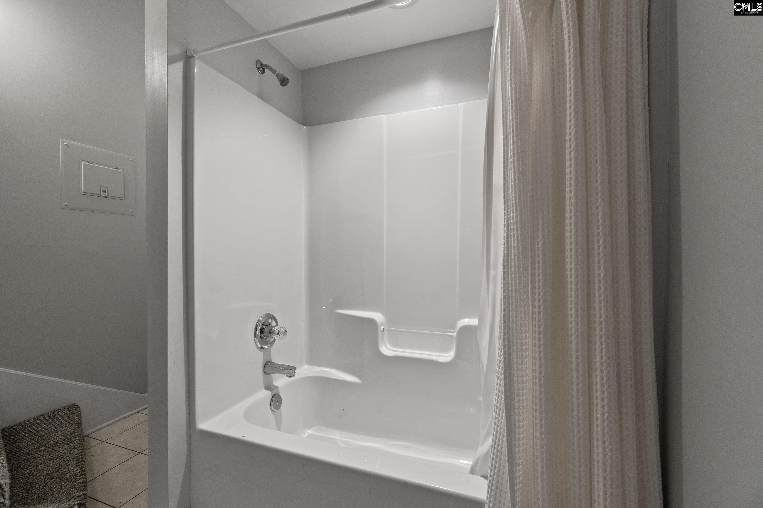 Camden, South Carolina 29020, United States, 5 Bedrooms Bedrooms, ,5 BathroomsBathrooms,Residential,Active,147402