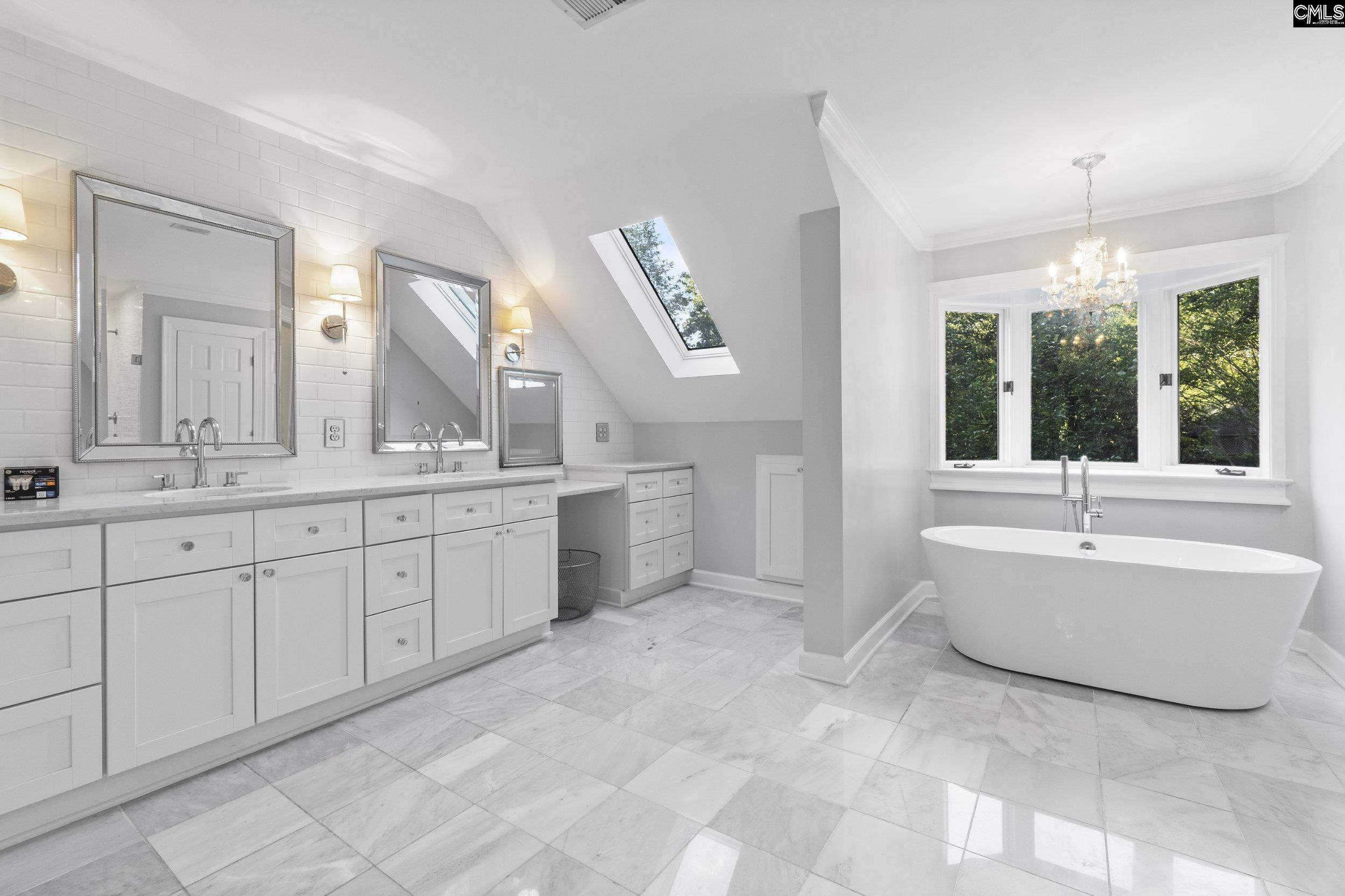 Camden, South Carolina 29020, United States, 5 Bedrooms Bedrooms, ,5 BathroomsBathrooms,Residential,Active,147402