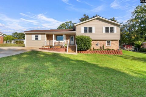 Photo of 220 Hunstanton Drive, Winnsboro, SC 29180 (MLS # 619997) Photo of 220 Hunstanton Drive, Winnsboro, SC 29180 (MLS # 619997)