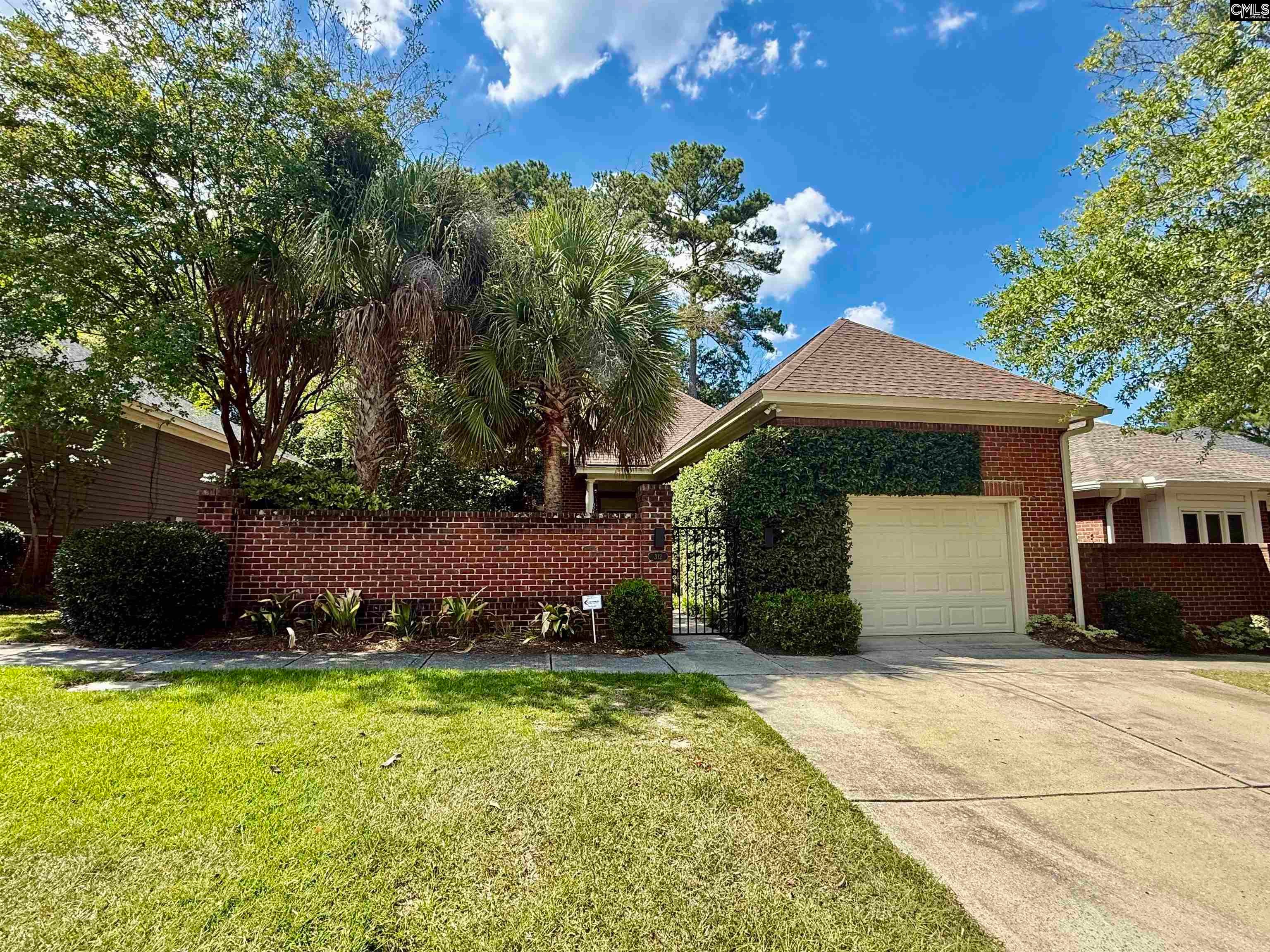 312 Bancroft Court