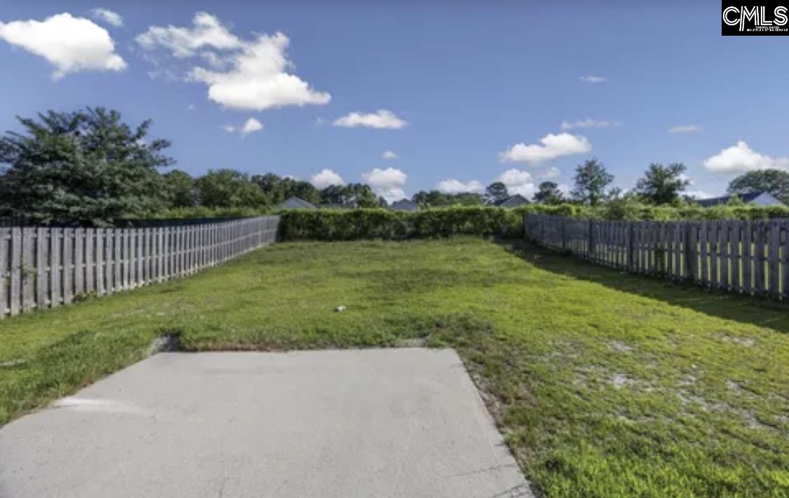 472 Walking Lane