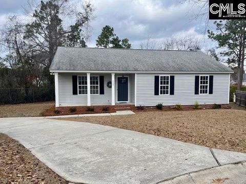 Photo of 308 Louise Court, Lexington, SC 29073 (MLS # 627029)