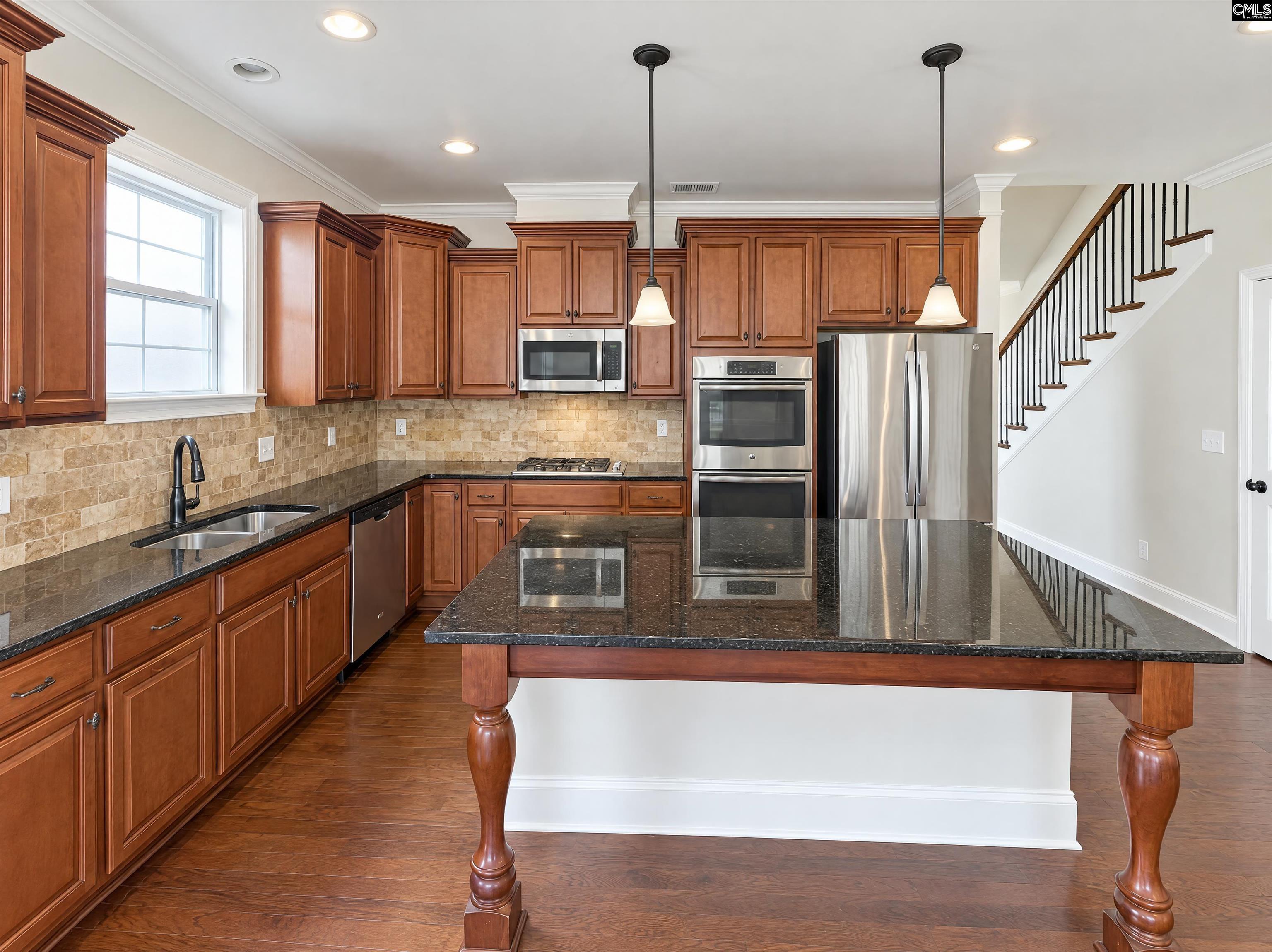 254 Thacher Loop