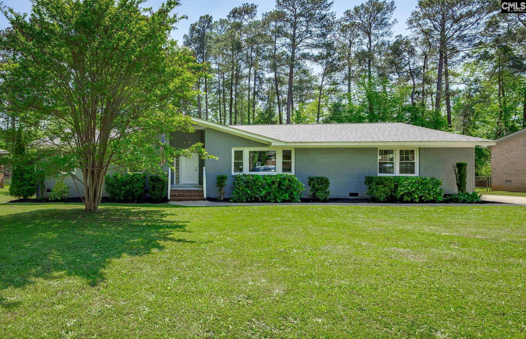 113 Lyndhurst Road - Photo 2