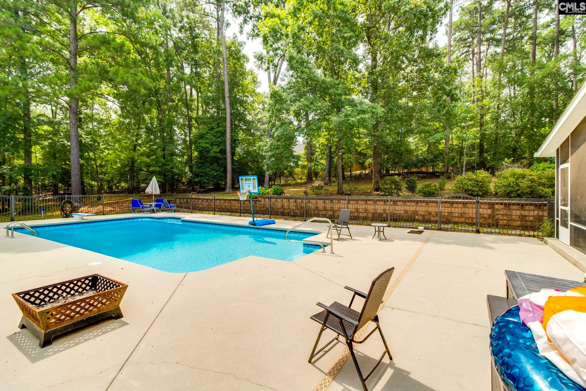 445 Lakemont Drive