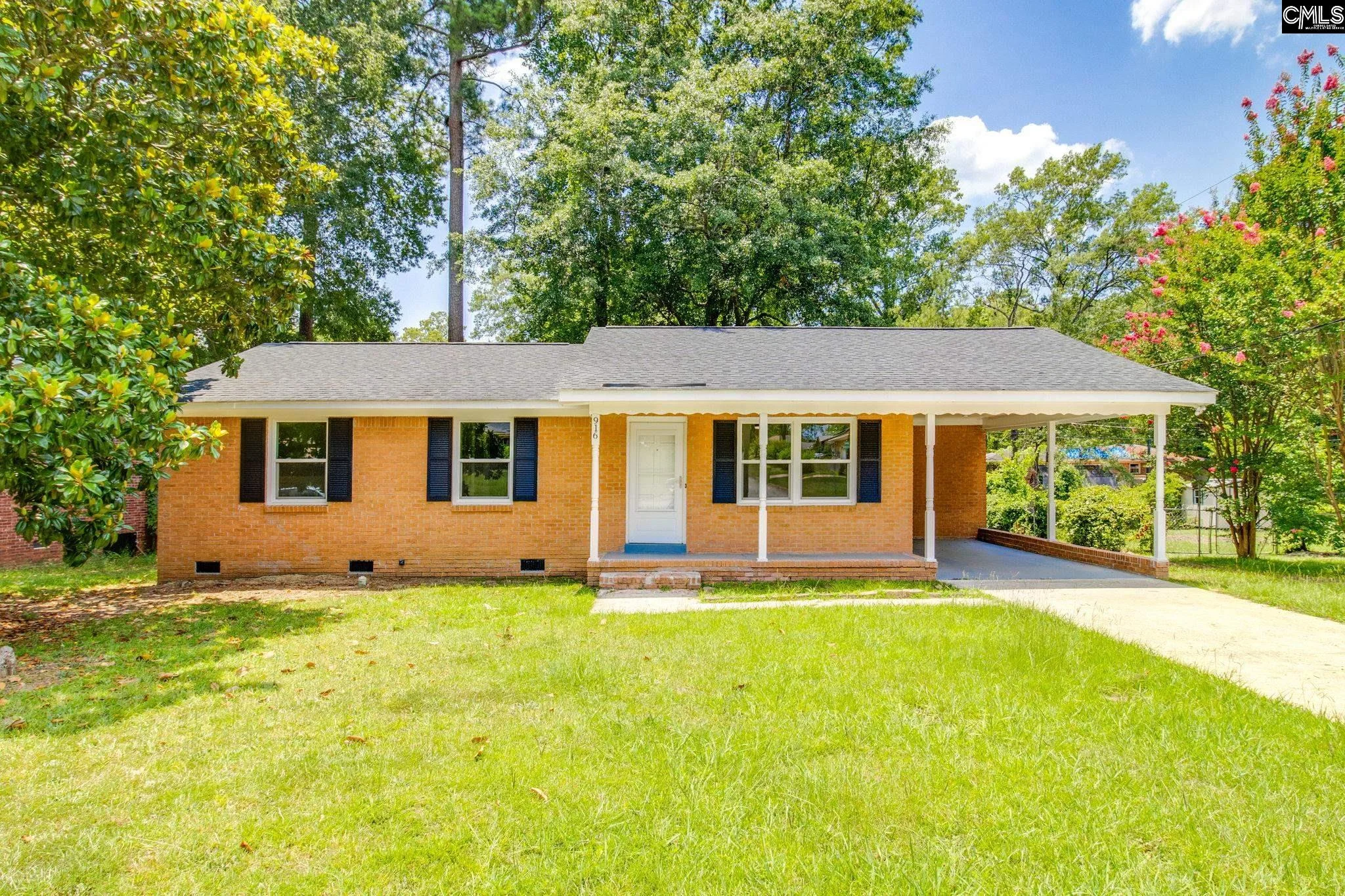 916 Newnham Drive