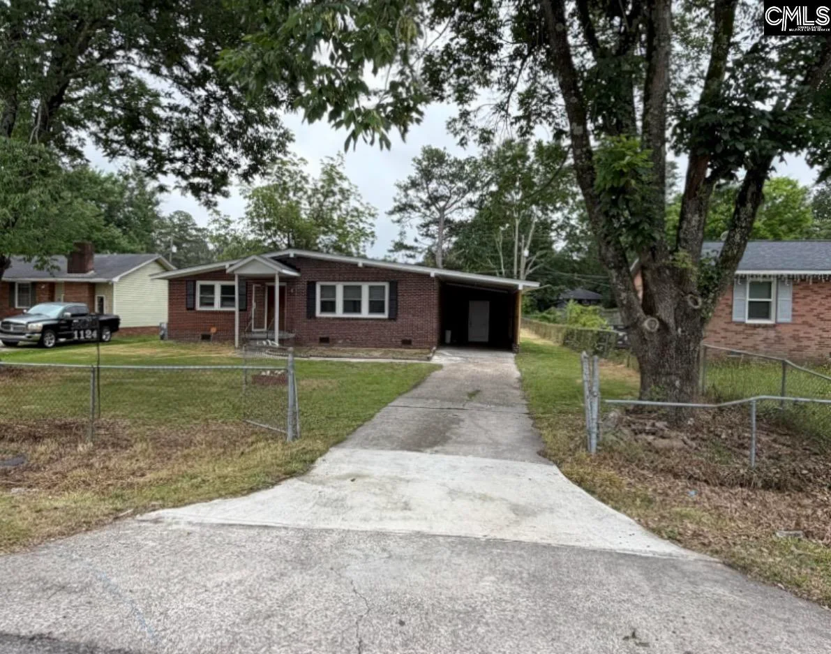 1124 Robin Nest Road