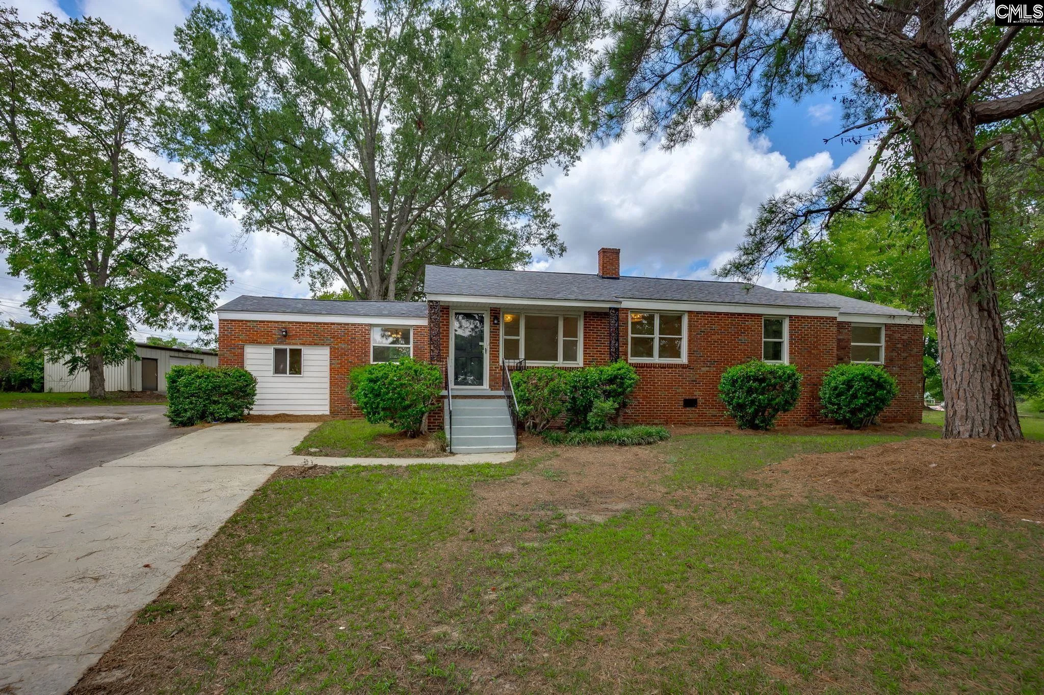 2012 Elm Abode Terrace