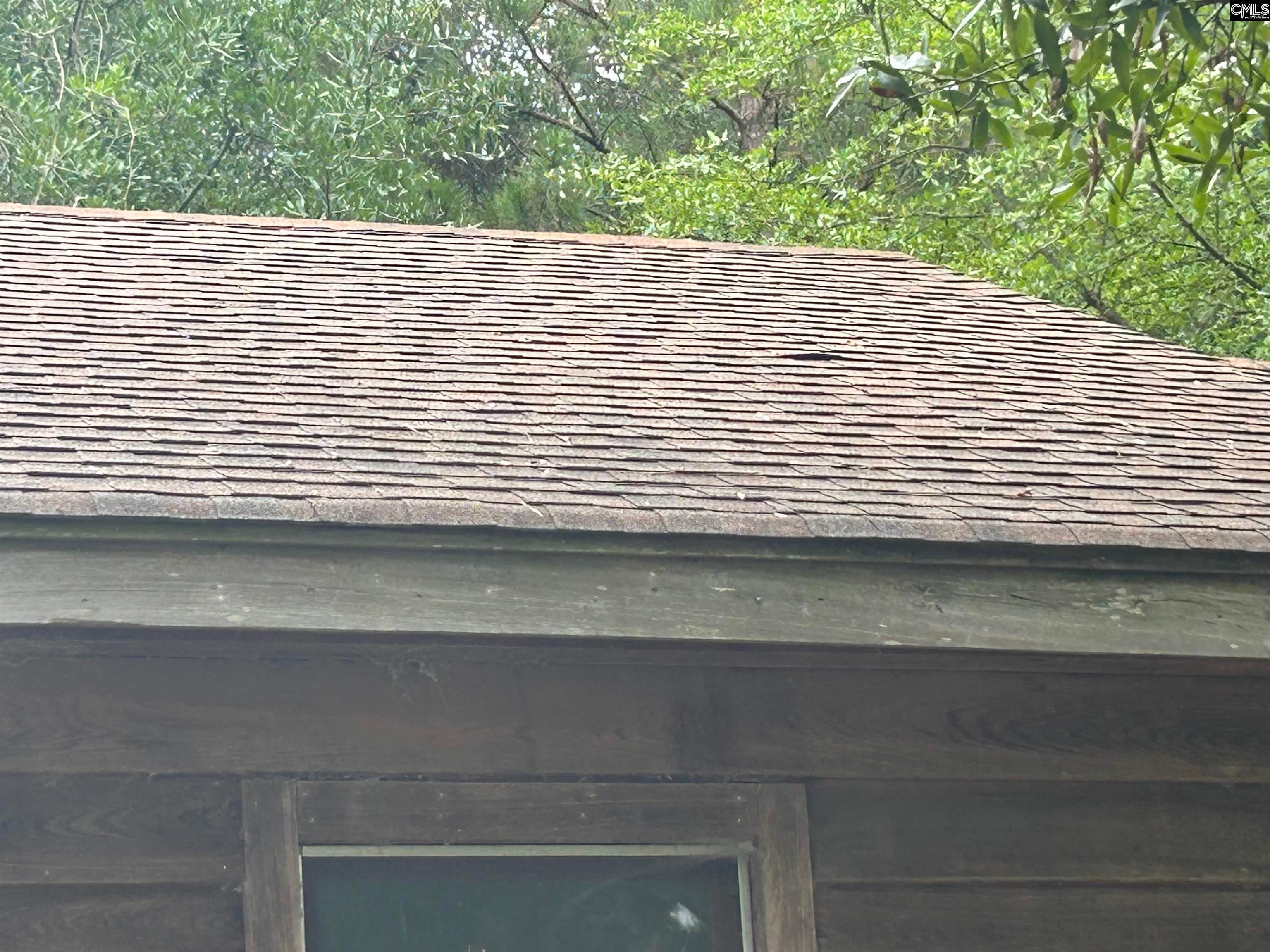 121 Northlake Drive