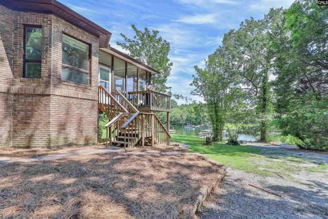 A home in Chapin