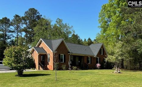 Single Family Residence in Chapin SC 362 Gallery Cliff Drive.jpg