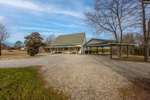 A home in Saluda